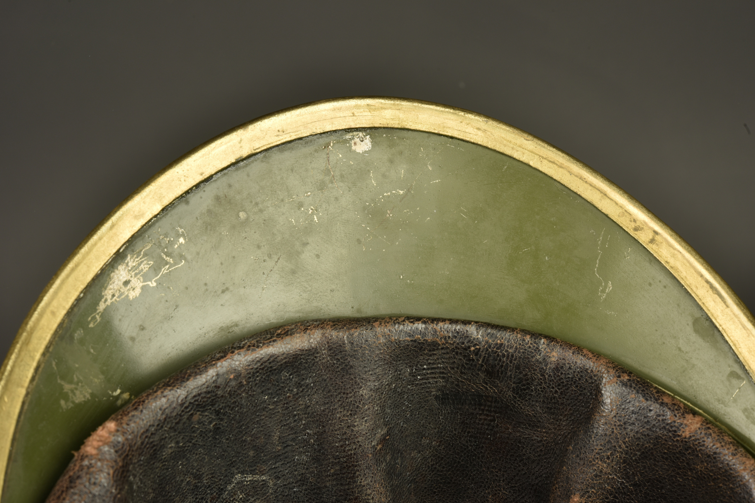 Casque à cimier et crinière de chasseur à cheval. Crested helmet with horsehair plume of a Chasseur à Cheval trooper — photo 3