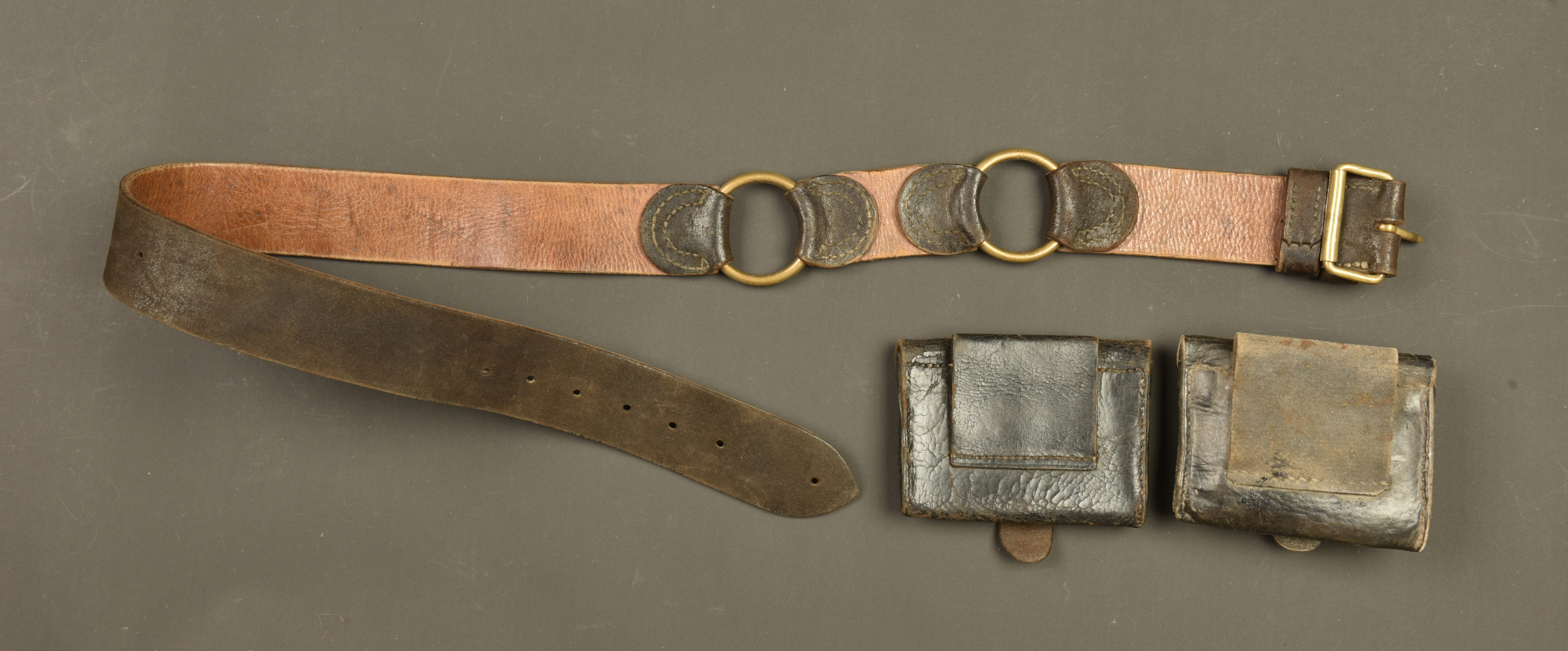 Ceinturon et cartouchières d'artilleur français. French artillery belt and cartridge pouches — photo 3