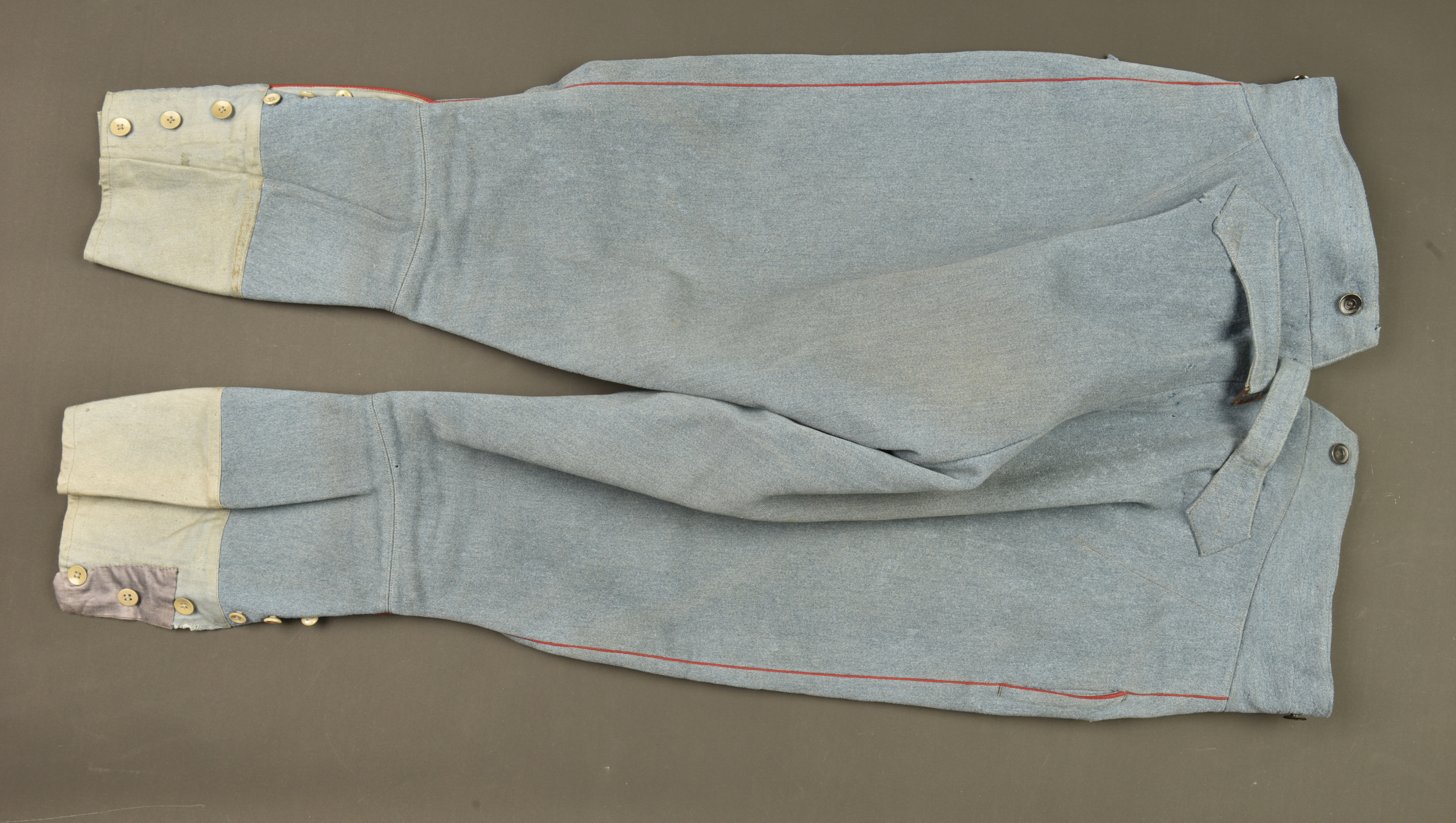 Culotte bleu horizon d'un officier d'artillerie. Horizon blue artillery officer’s breeches — photo 6