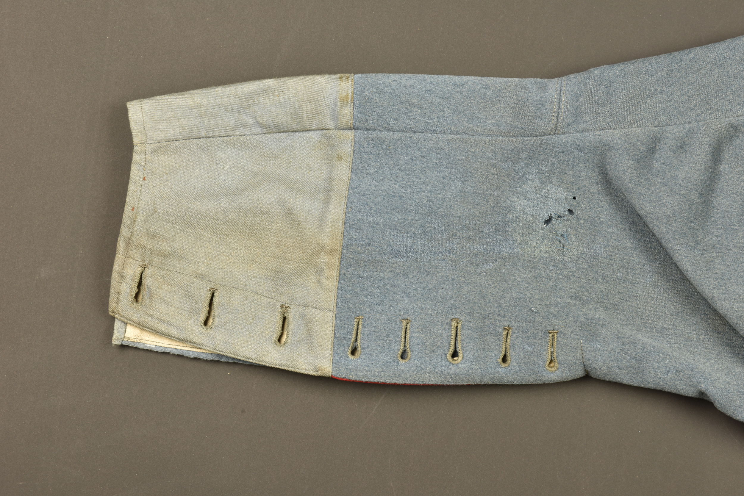 Culotte bleu horizon d'un officier d'artillerie. Horizon blue artillery officer’s breeches — photo 8