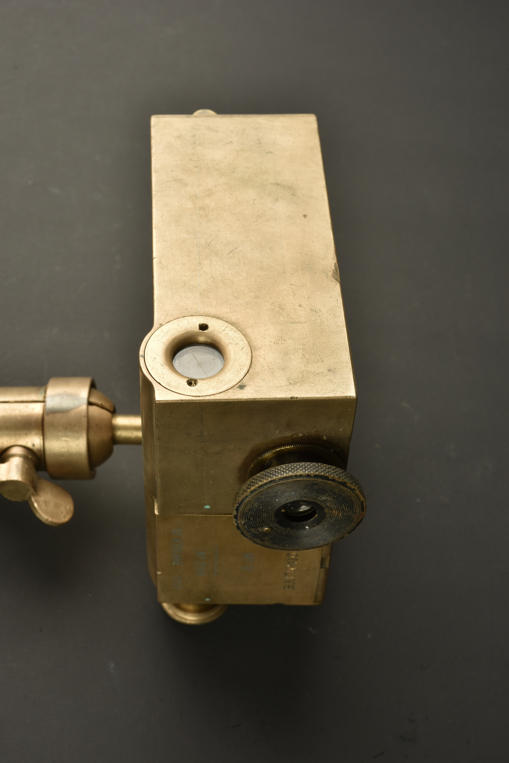 Théodolite français modèle R St Etienne 1915. French Model R theodolite manufactured by St Etienne in 1915 — photo 4