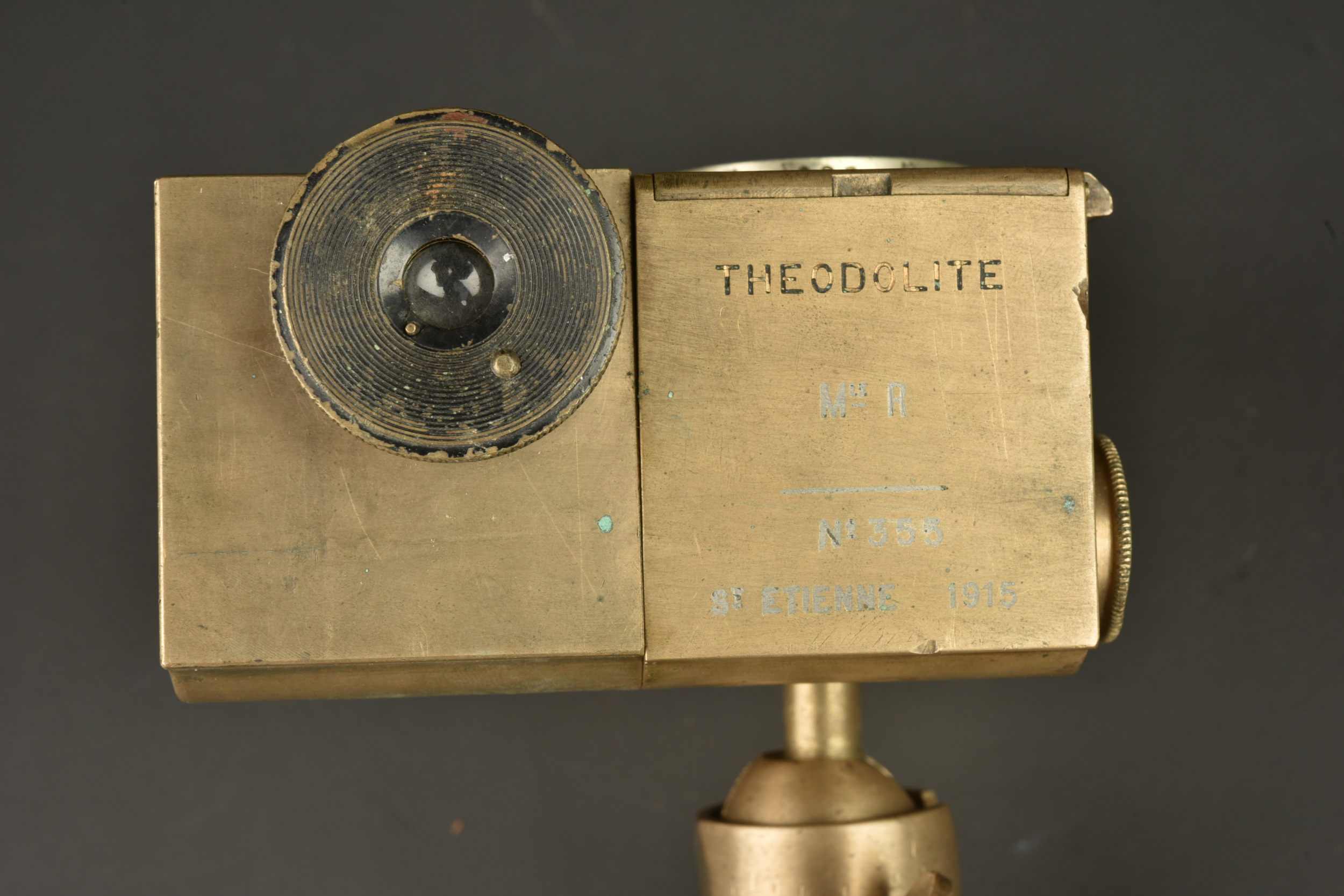 Théodolite français modèle R St Etienne 1915. French Model R theodolite manufactured by St Etienne in 1915 — photo 5
