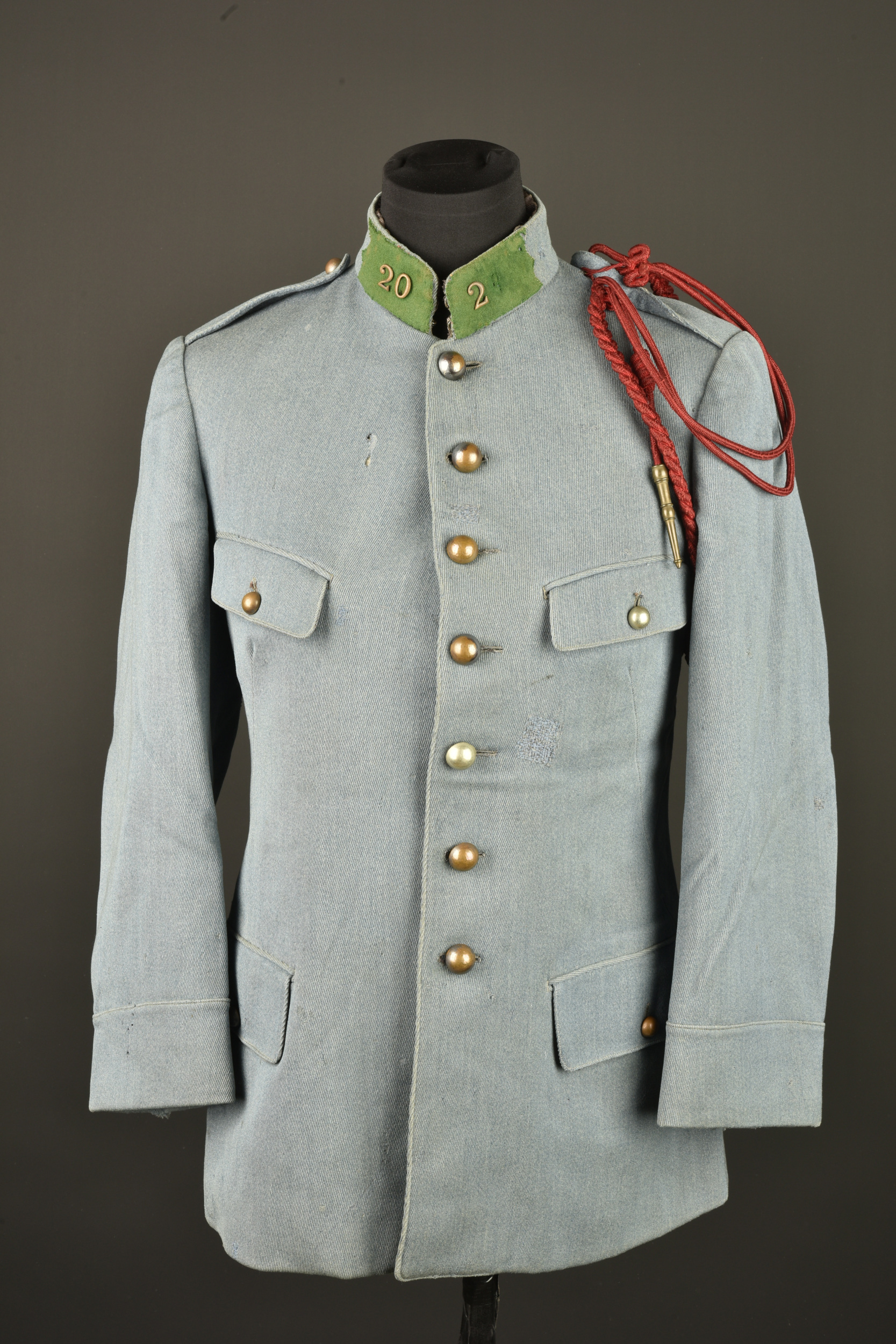 Tunique bleu horizon d'un officier du Train. Horizon blue tunic of a Train officer — photo 1