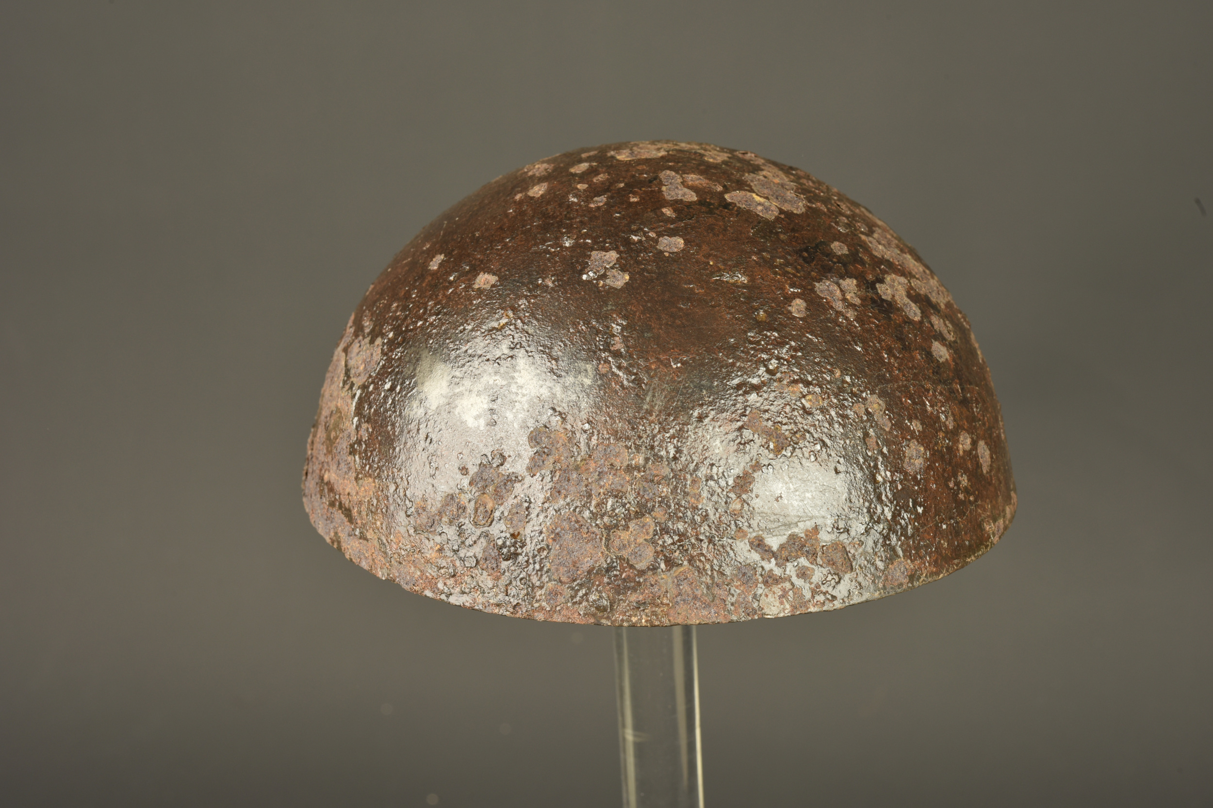 Cervelière française de protection provenance Notre Dame de Lorette. French protective skull cap recovered from Notre Dame de Lorette — photo 3