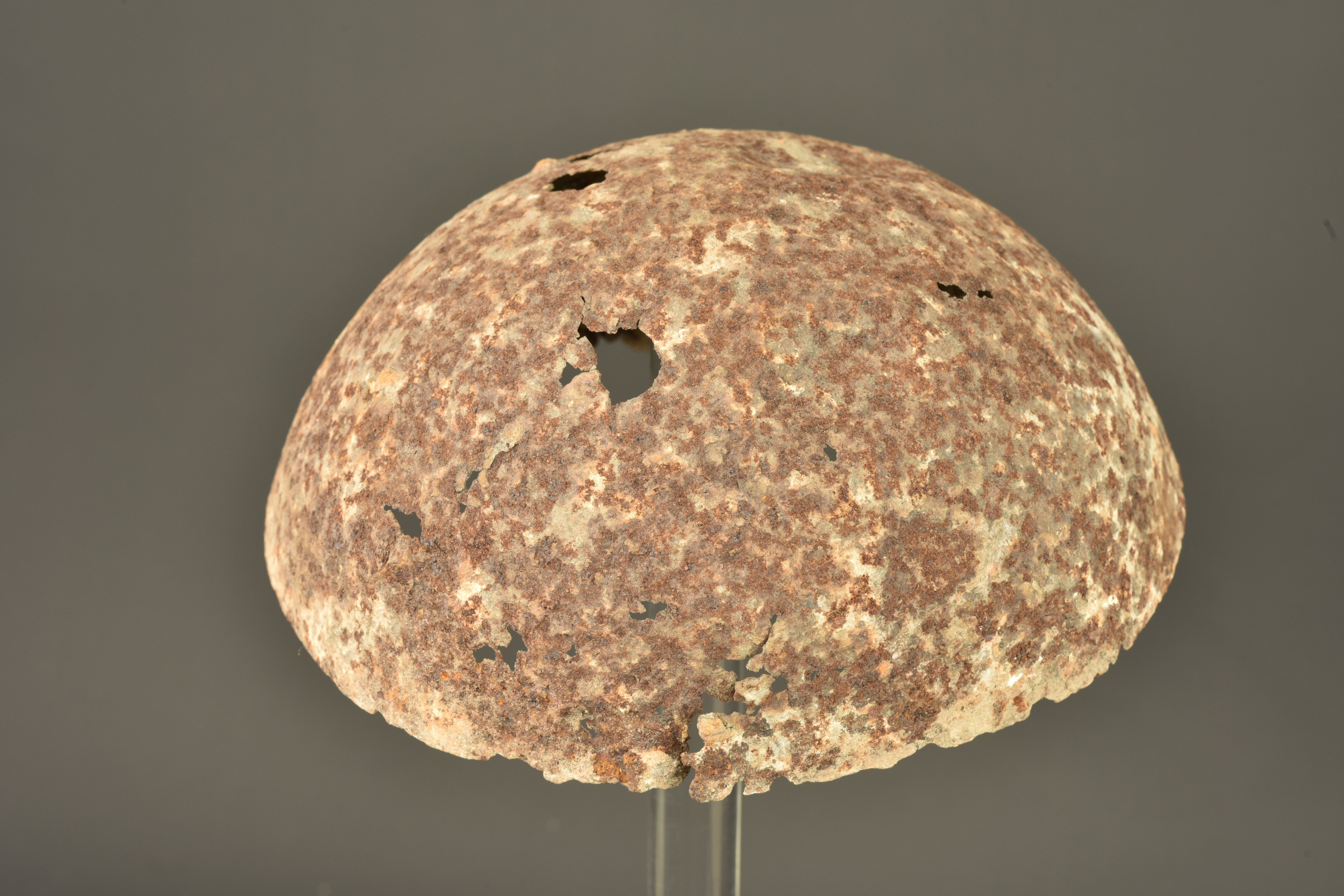 Cervelière française de protection provenance Notre Dame de Lorette. French protective skull cap recovered from Notre Dame de Lorette — photo 4