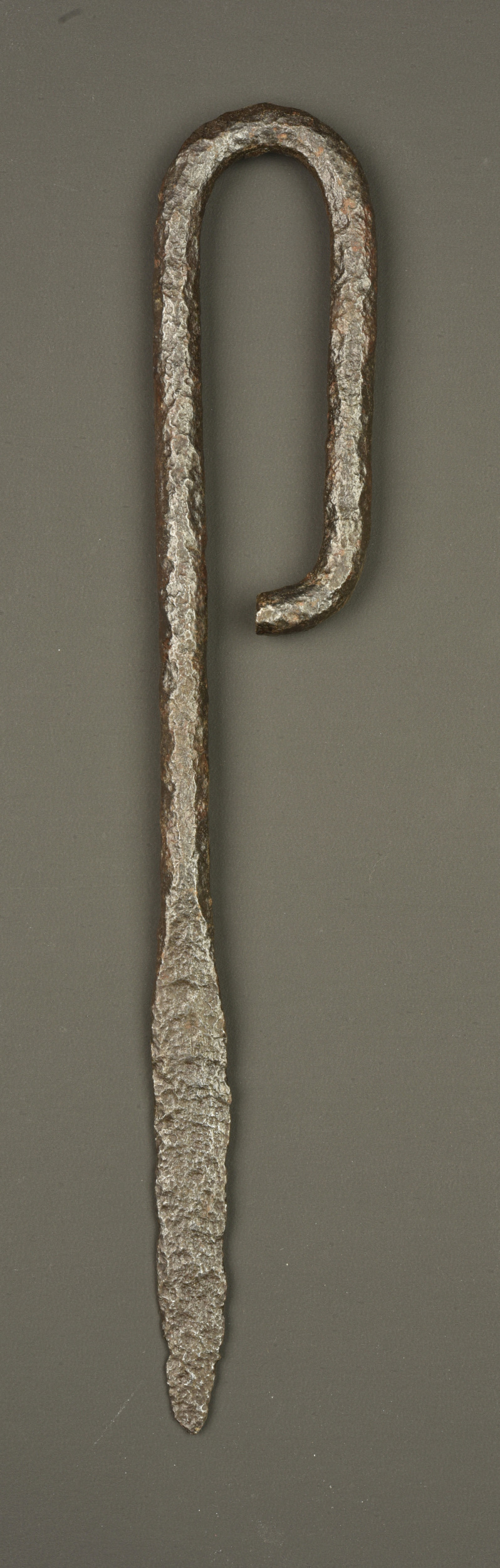 Poignard de combat français type clou retrouvé à Lorette. French spike type combat dagger recovered at Lorette — photo 1