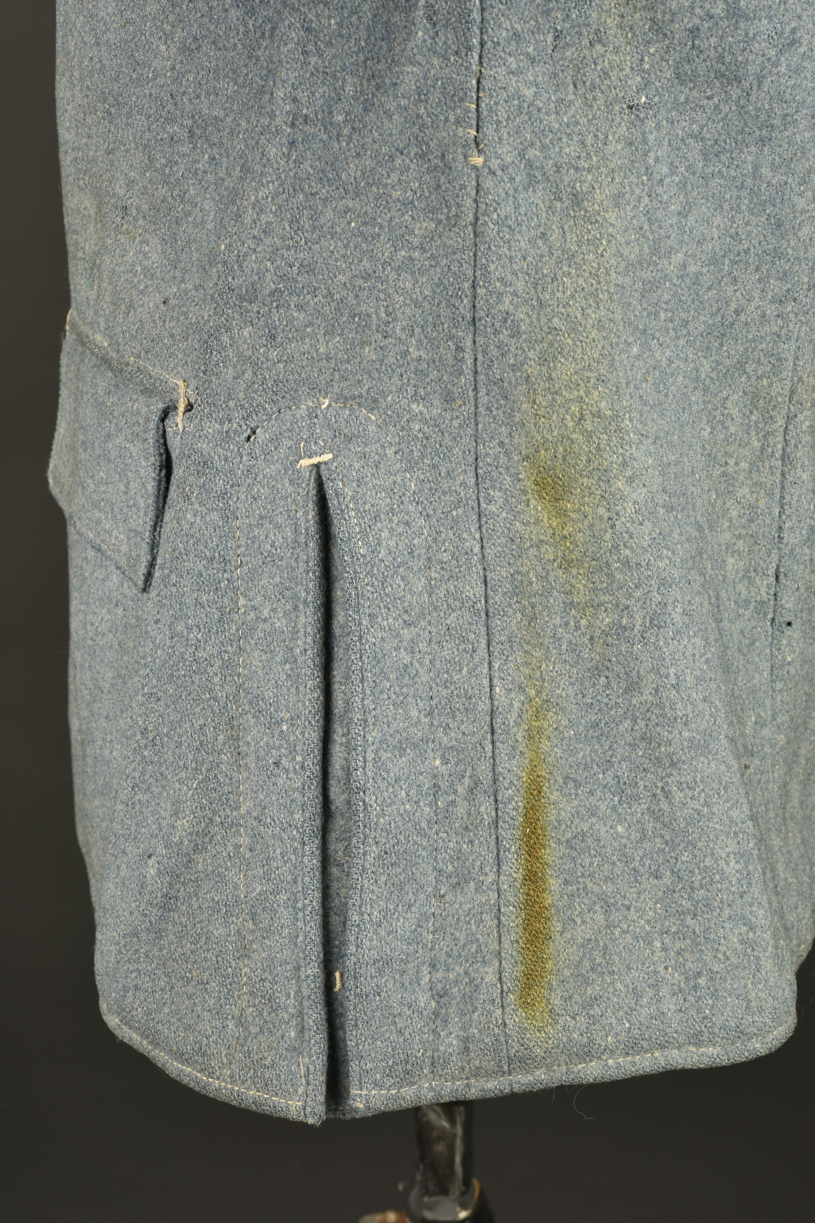 Vareuse bleu horizon modèle 1915 du 43e de Ligne. Model 1915 horizon blue tunic of the 43rd Line Infantry Regiment — photo 13