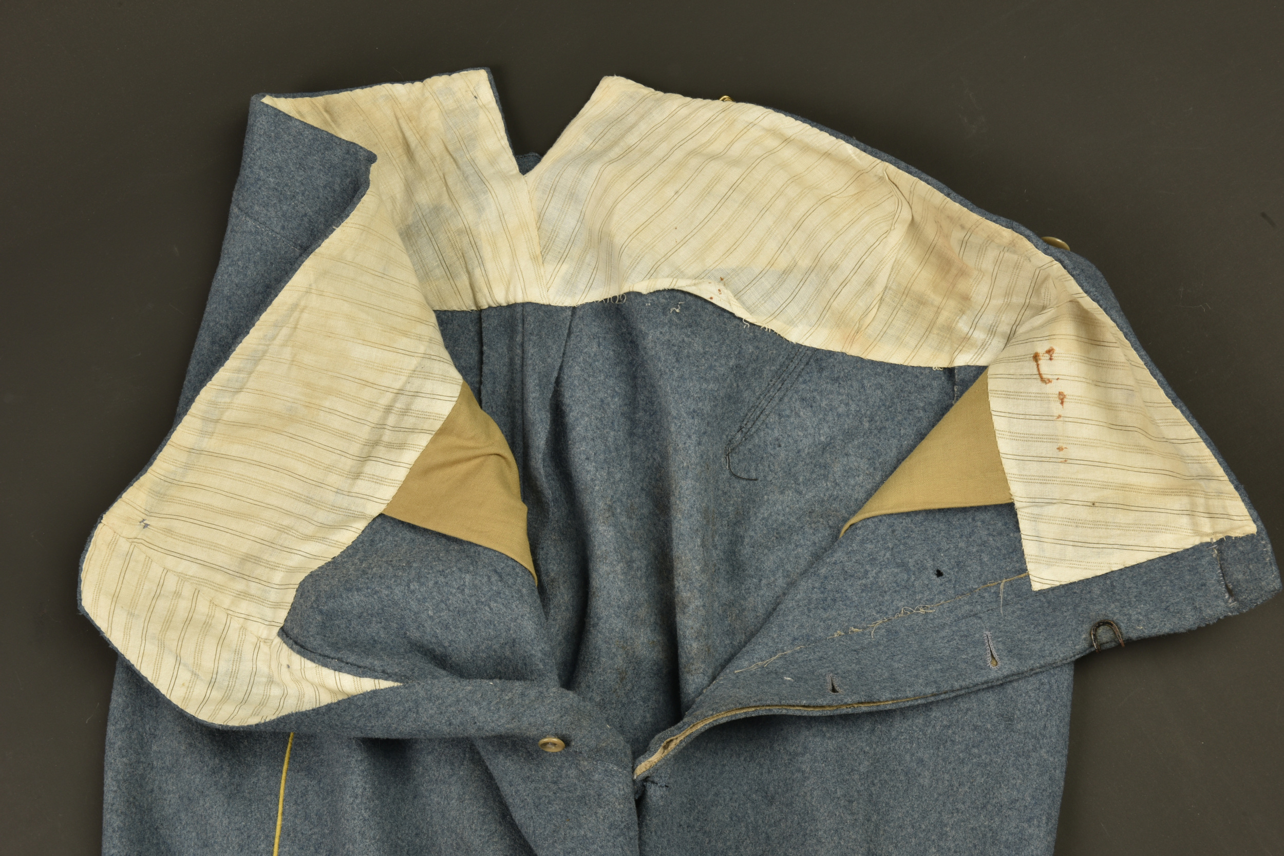 Culotte bleu horizon d'un officier d'infanterie. Horizon blue infantry officer’s breeches — photo 2