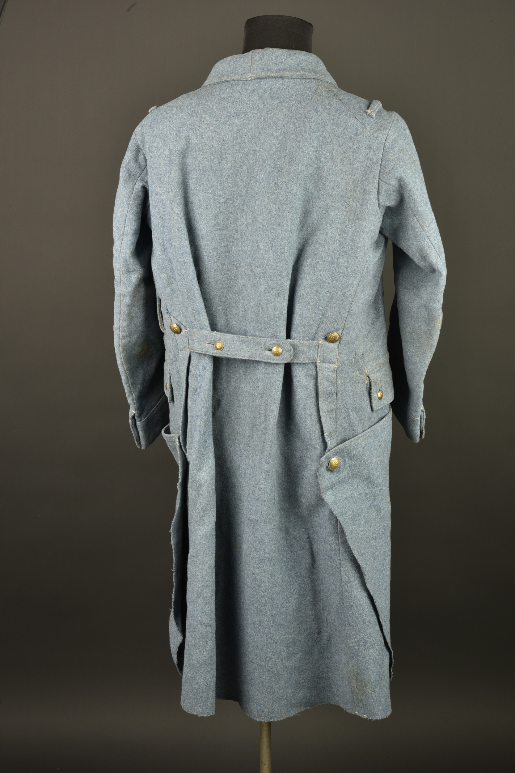 Capote française modèle 1915 bleu horizon. French Model 1915 horizon blue greatcoat — photo 15