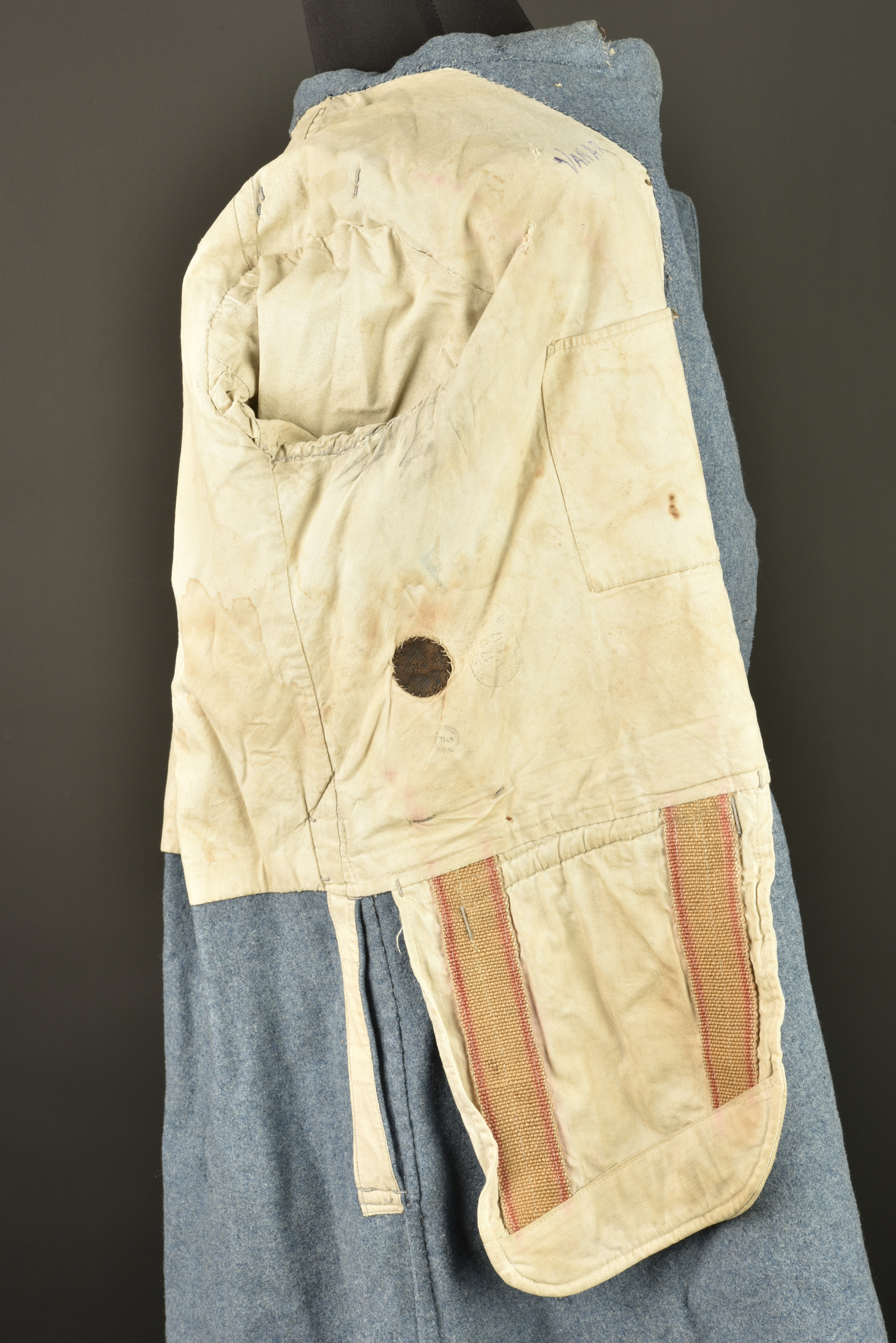 Capote française modèle 1915 bleu horizon. French Model 1915 horizon blue greatcoat — photo 4