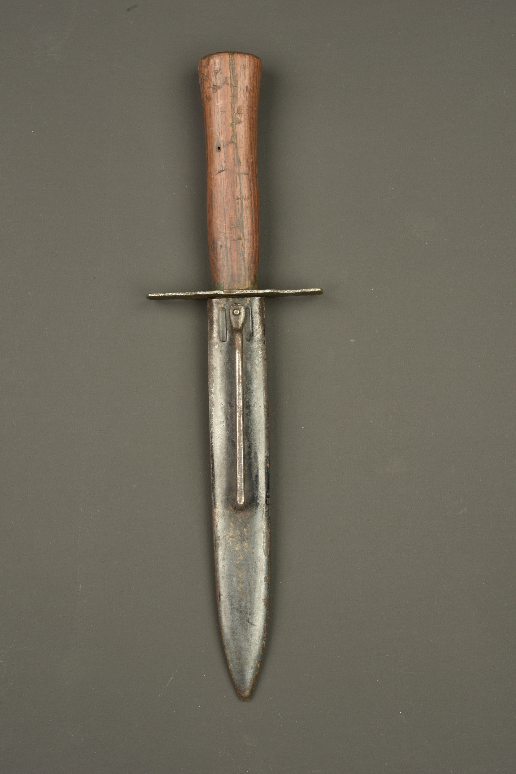 Poignard français Vengeur fabricant Astier Prodon. French Vengeur fighting knife manufactured by Astier Prodon — photo 1