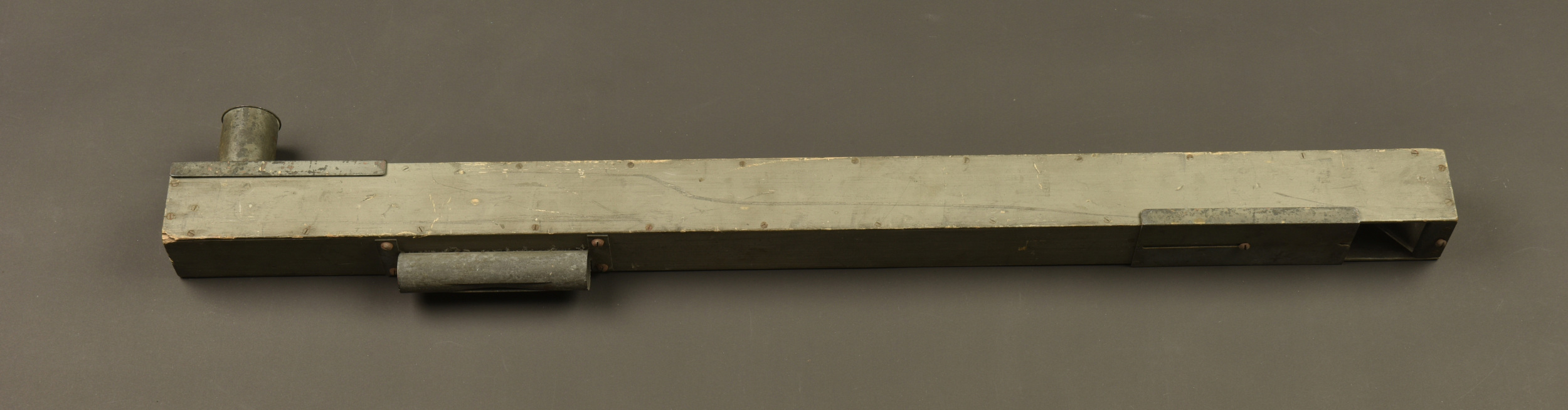 Périscope de tranchée français en bois peint. French trench periscope in painted wood — photo 1