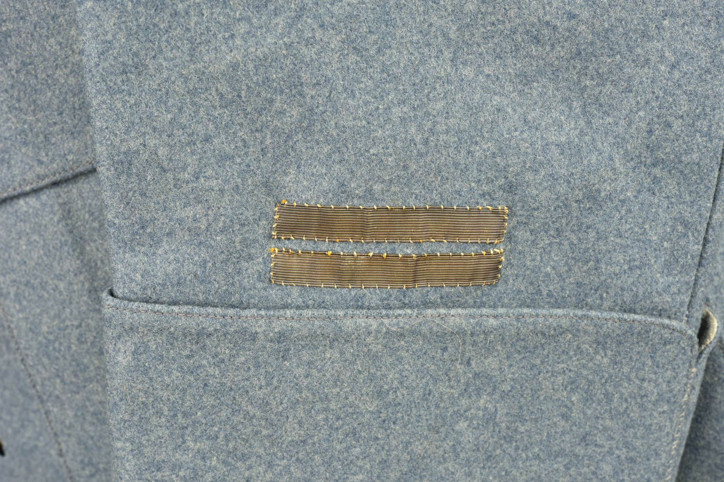 Tunique bleu horizon d'un lieutenant mitrailleur du 67e RI. Horizon blue tunic of a machine gun lieutenant of the 67th Infantry Regiment — photo 5