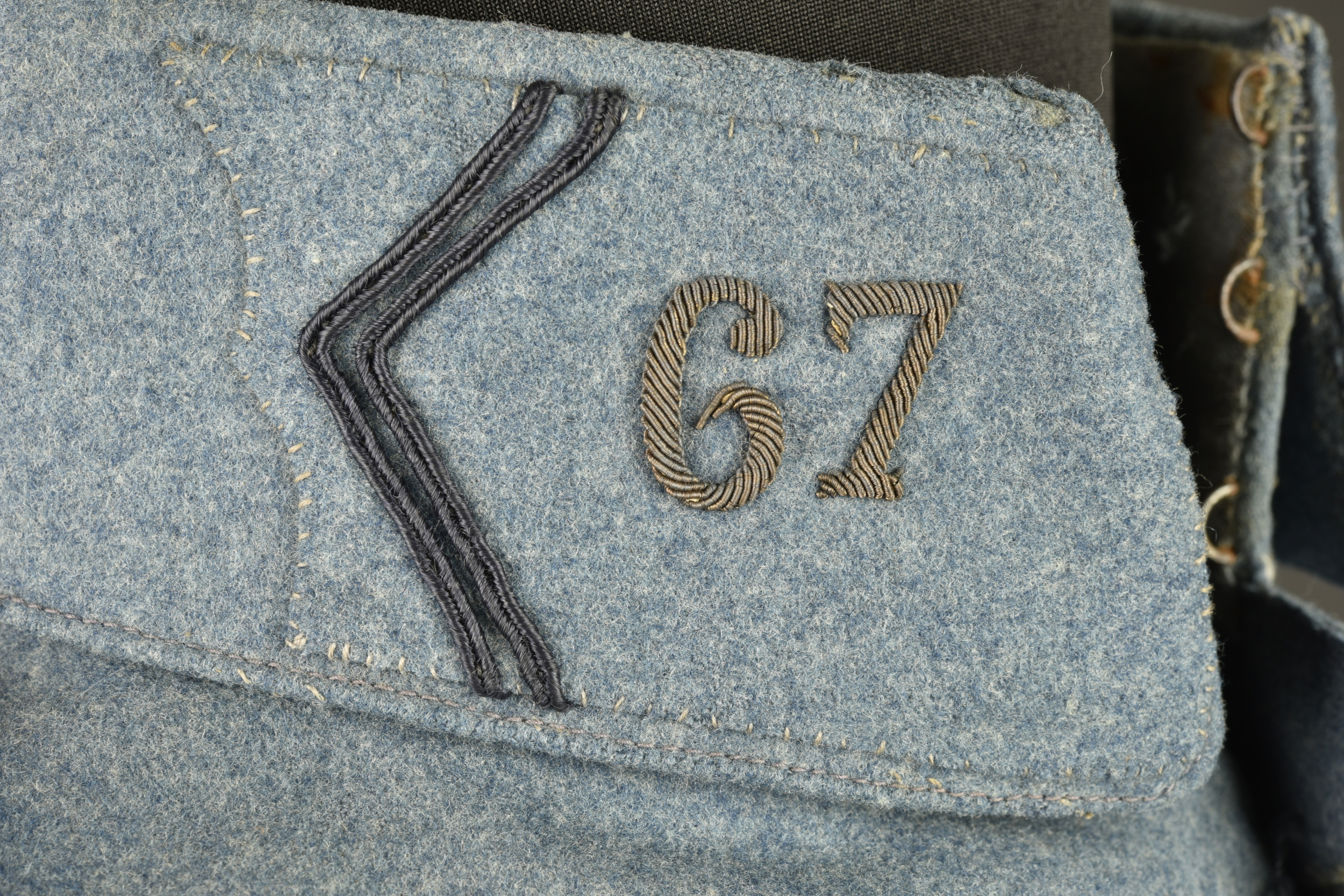 Tunique bleu horizon d'un lieutenant mitrailleur du 67e RI. Horizon blue tunic of a machine gun lieutenant of the 67th Infantry Regiment — photo 9
