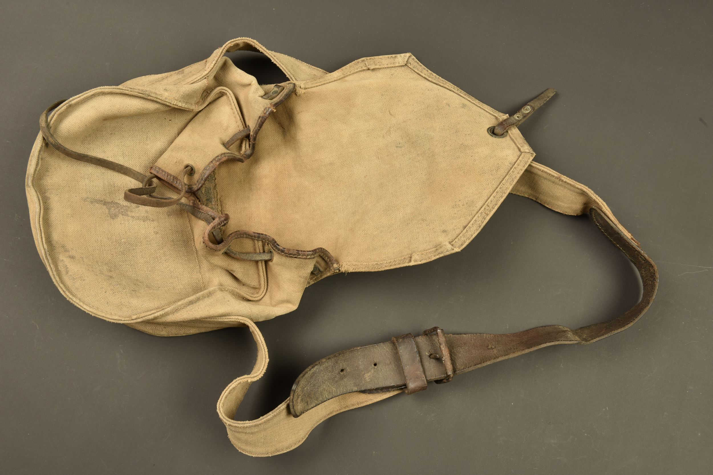 Equipements de mitrailleur français Chauchat et Ruby. French Chauchat and Ruby machine gunner equipment — photo 2