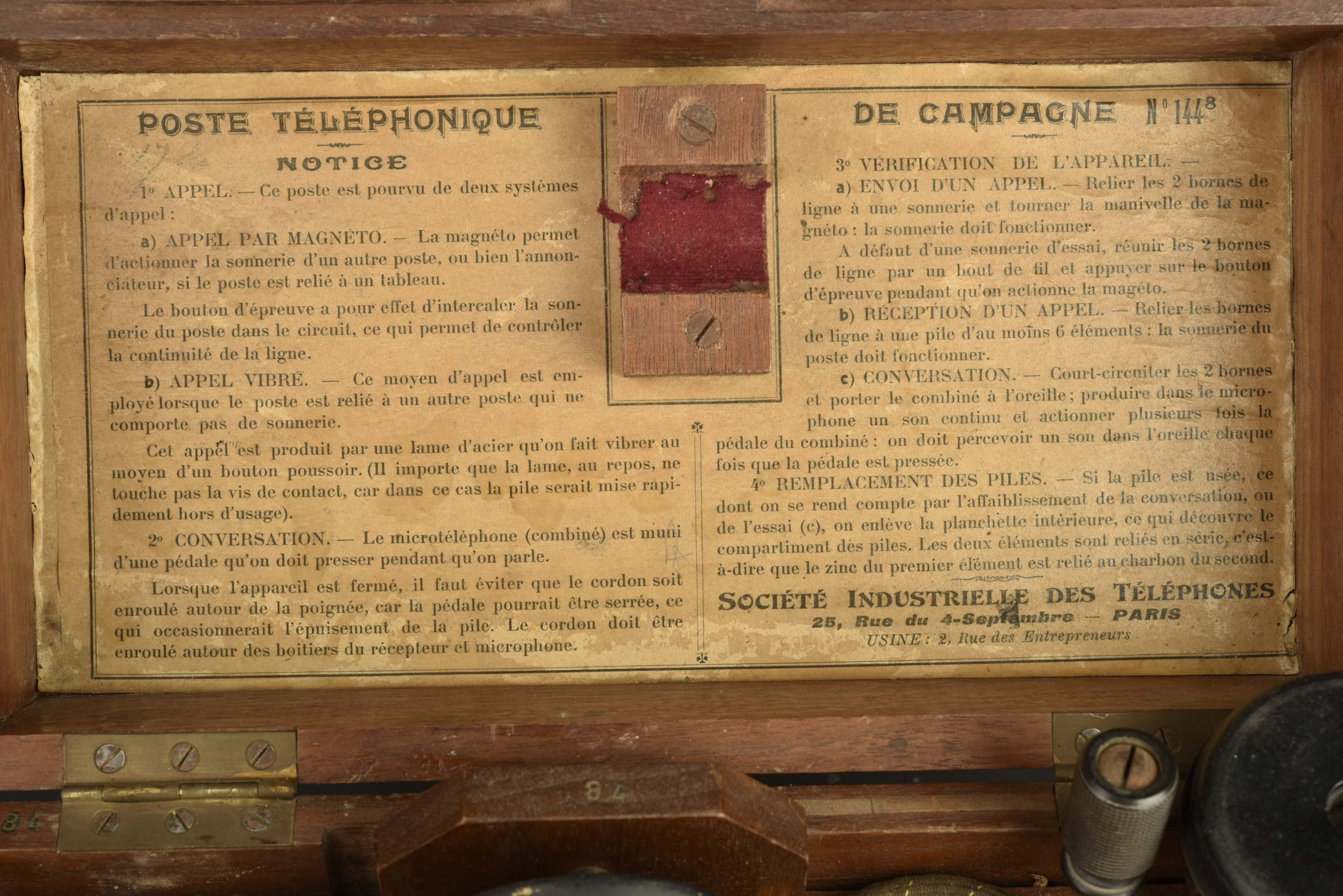 Téléphone de campagne français SIT type 144-8. French SIT field telephone type 144-8 — photo 2