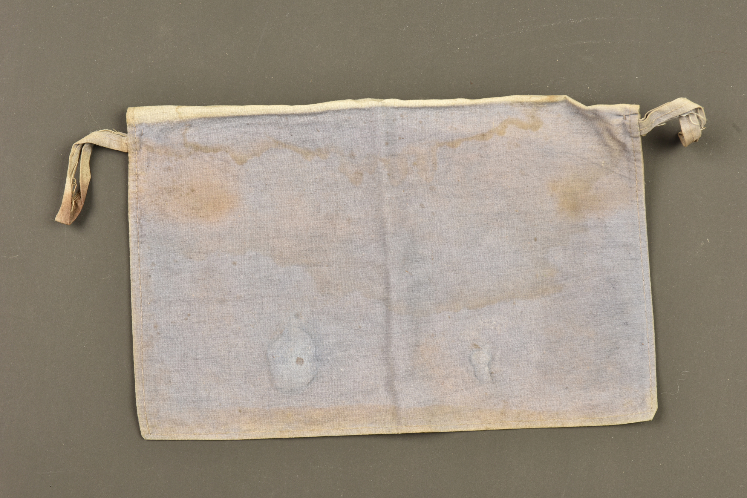 Pochette pour masque anti gaz français. French anti gas mask pouch — photo 2