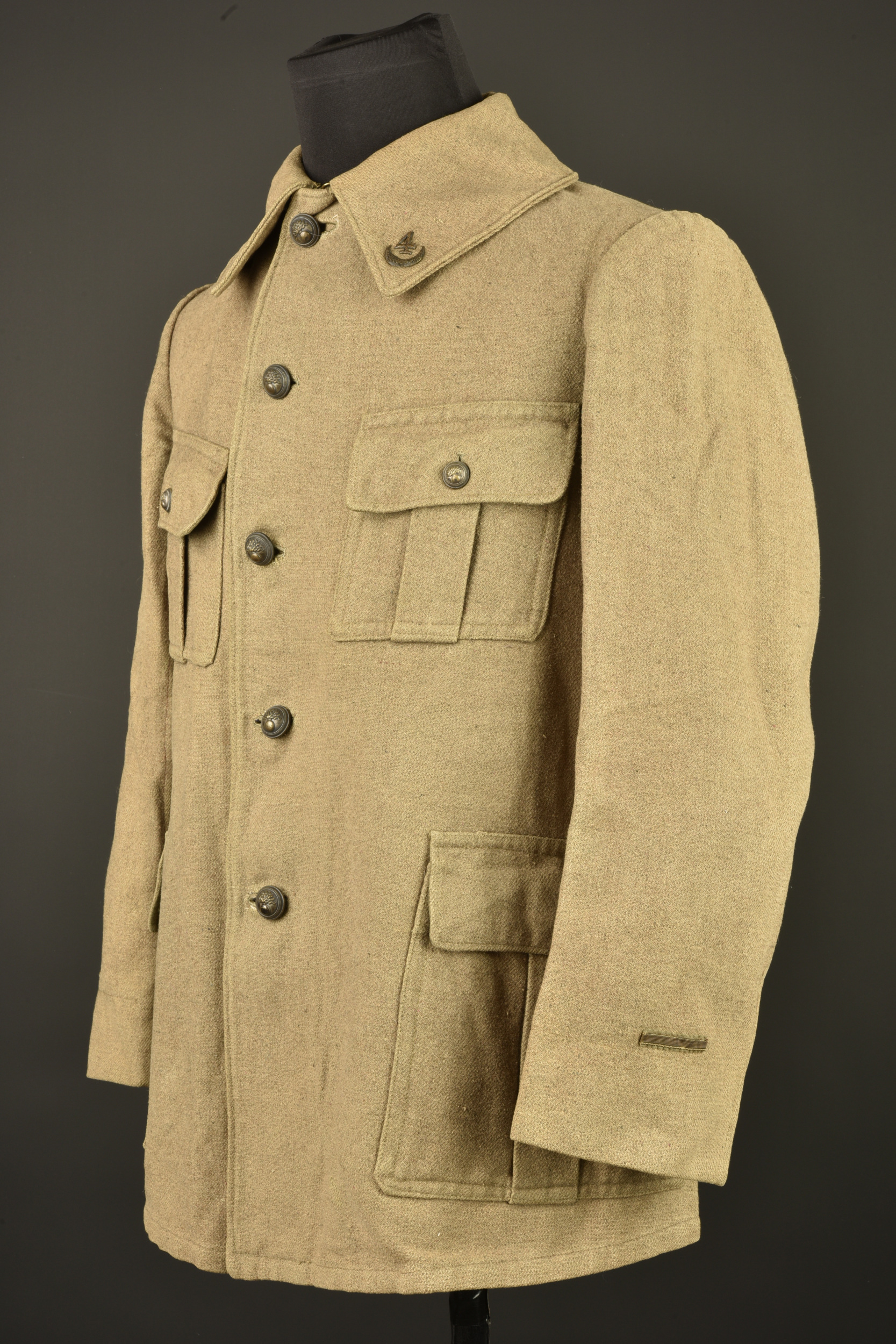 Vareuse kaki d'officier du 4e Zouaves. Khaki officer’s tunic of the 4th Zouaves Regiment — photo 10