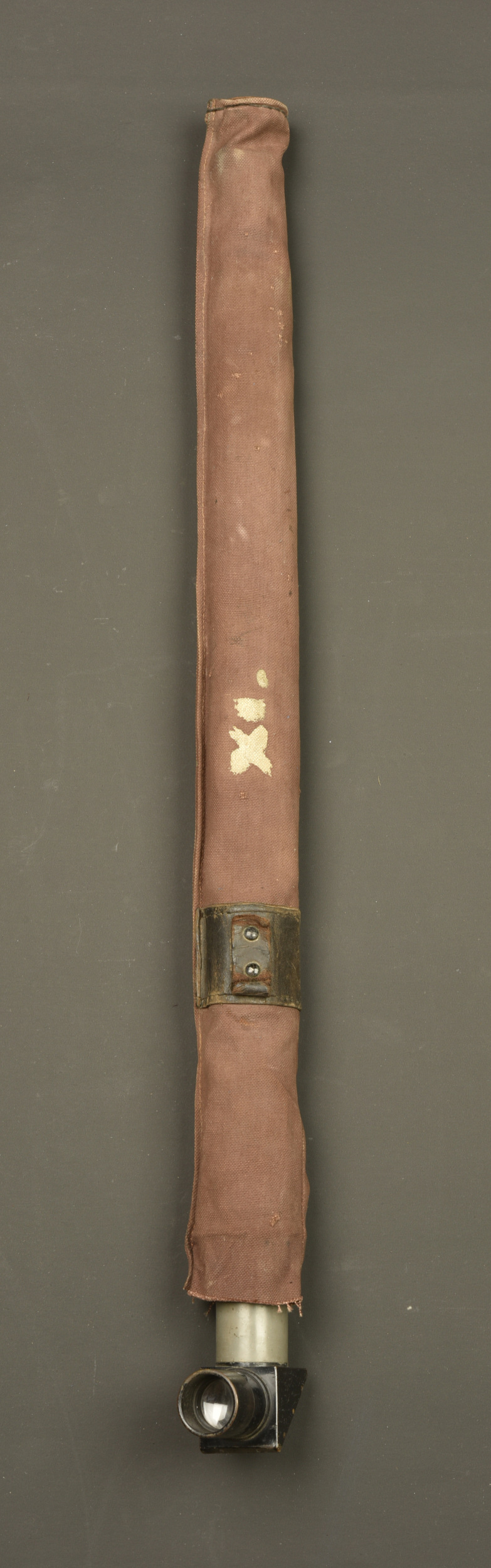 Périscope français SOM dans sa housse. French SOM periscope with carrier — photo 1