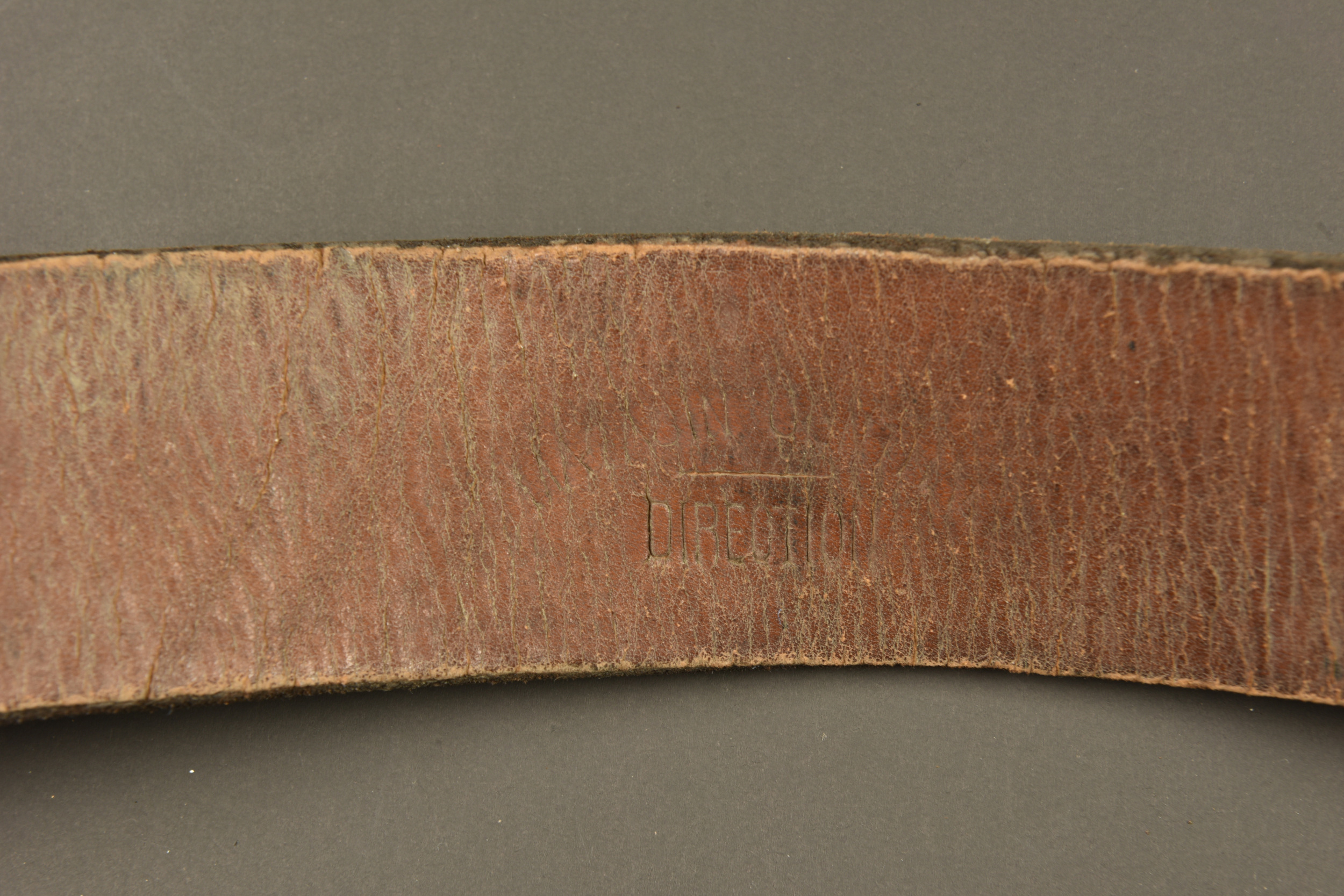 Ceinturon belge avec porte baïonnette. Belgian belt with bayonet frog — photo 3