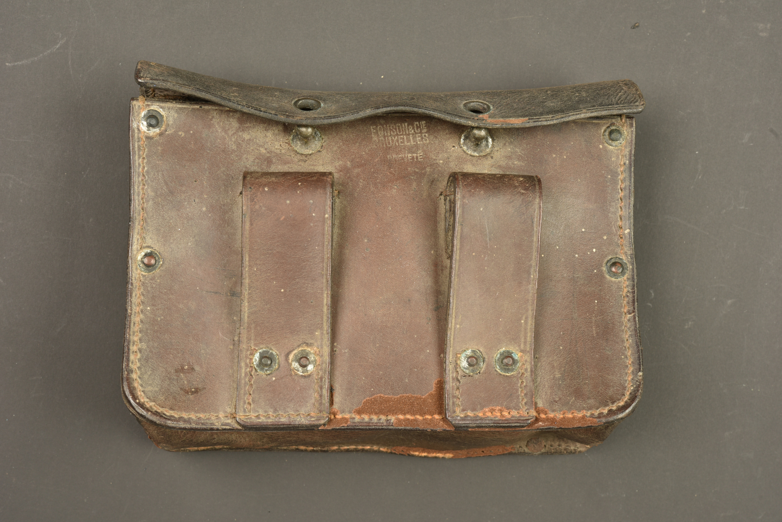 Cartouchière ventrale belge. Belgian front mounted cartridge pouch — photo 1