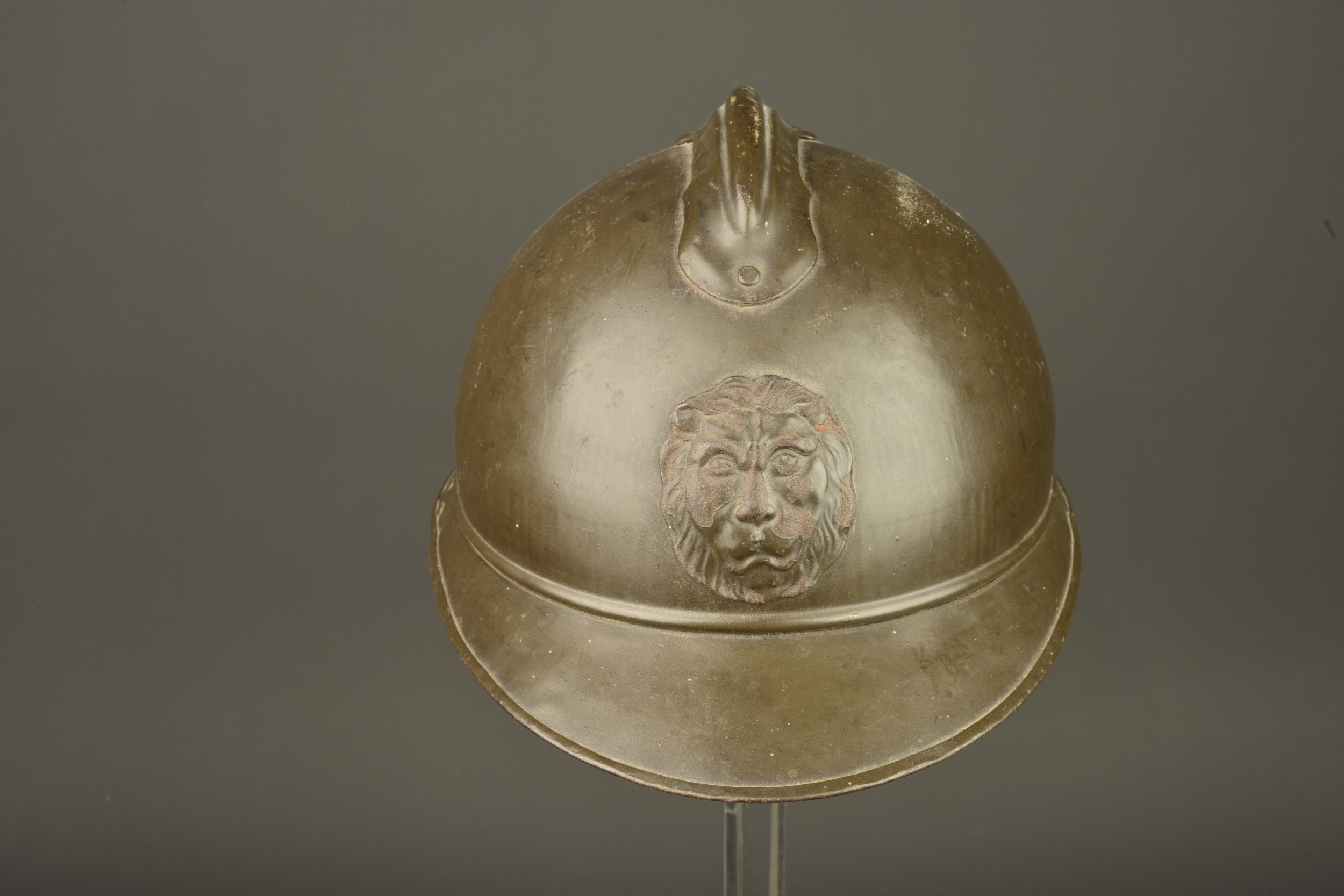 Casque Adrian belge reconditionné 1940. Belgian Adrian helmet reconditioned in 1940 — photo 1