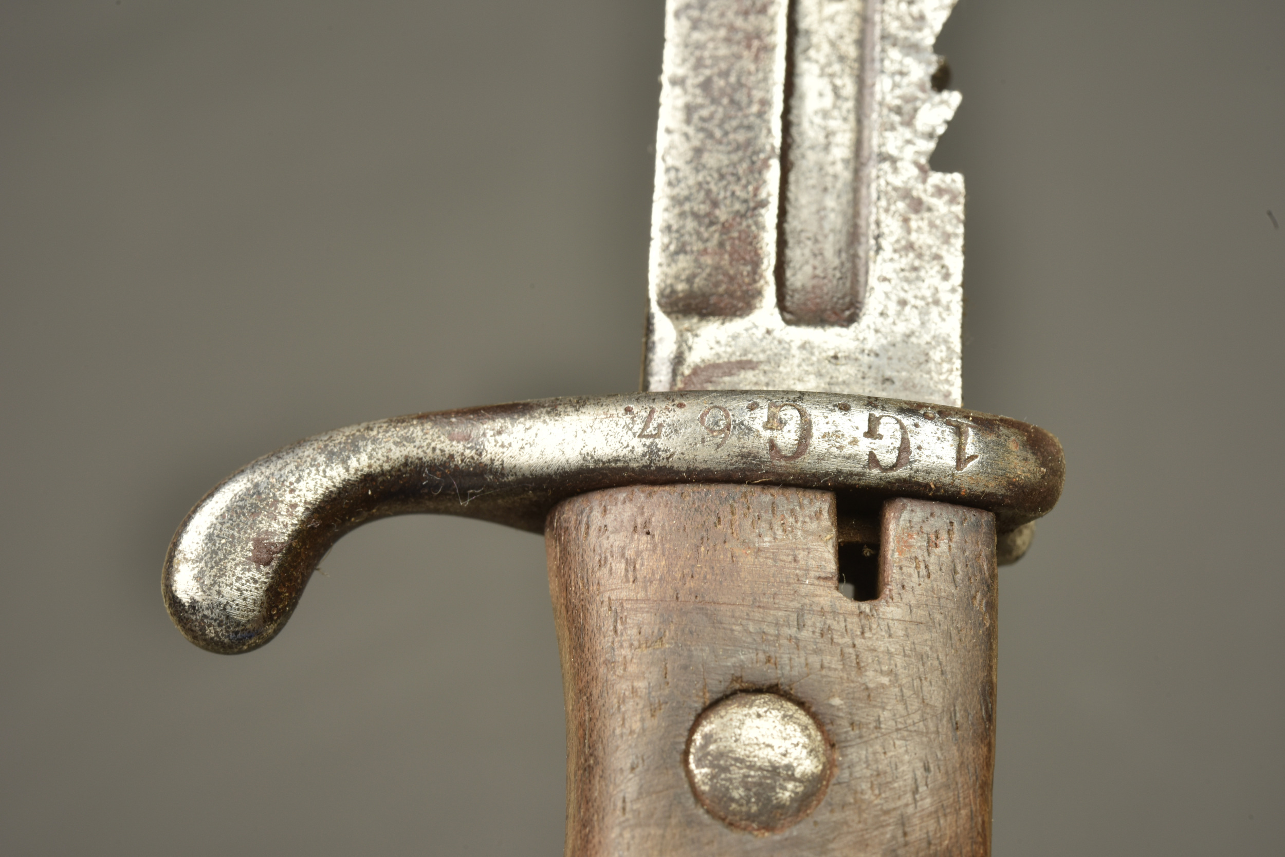 Baïonnette allemande S98 aA dents de scie de Garde Grenadier. German S98 aA sawback bayonet of the Guard Grenadiers — photo 4