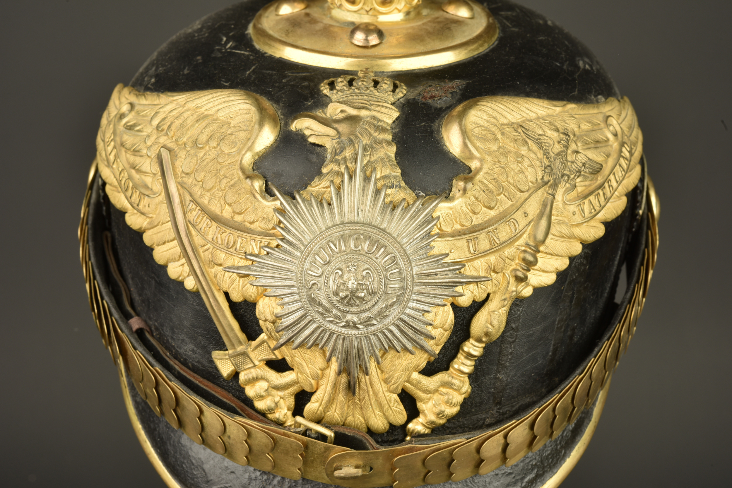 Casque à pointe d'un sous officier supérieur de la Garde. Pickelhaube of a senior NCO of the Guard — photo 8