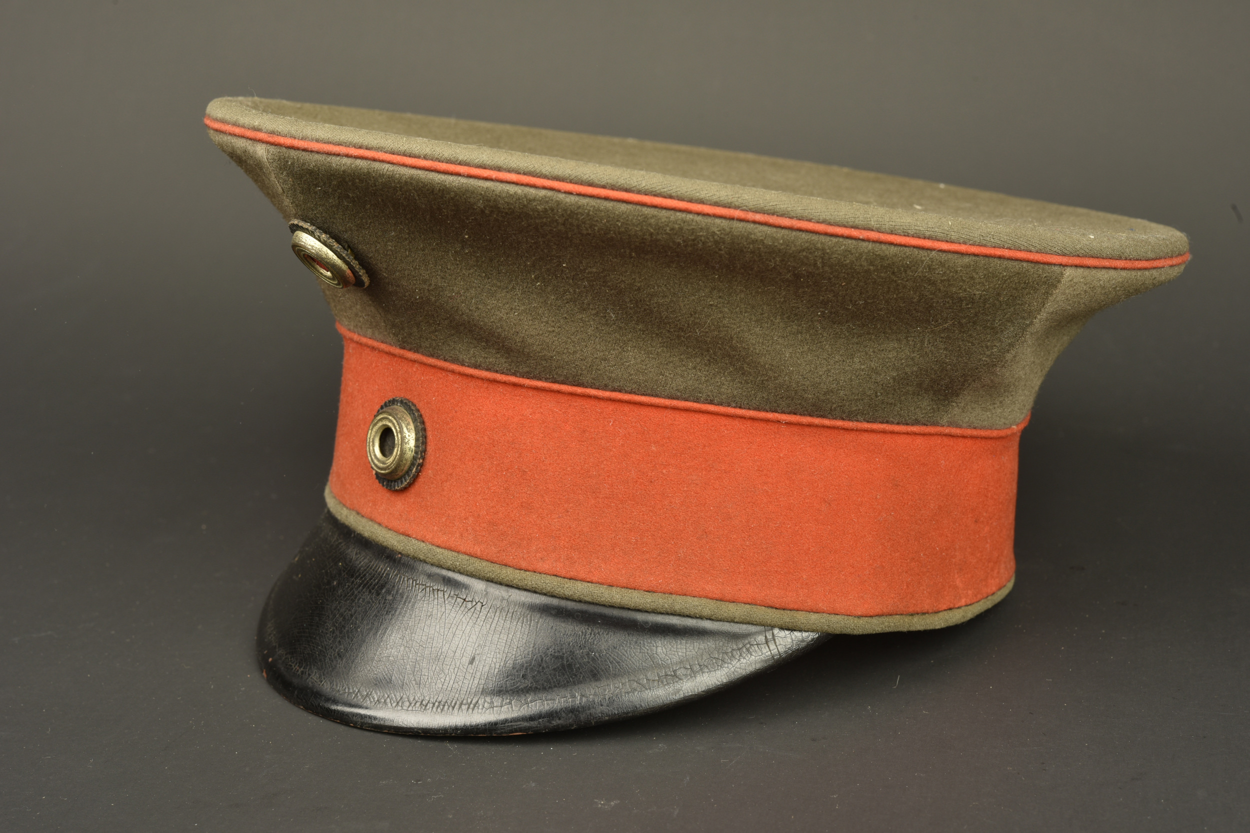 Schirmmutze feldgrau M1910 d'officier prussien. Model 1910 feldgrau visor cap of a Prussian officer — photo 8
