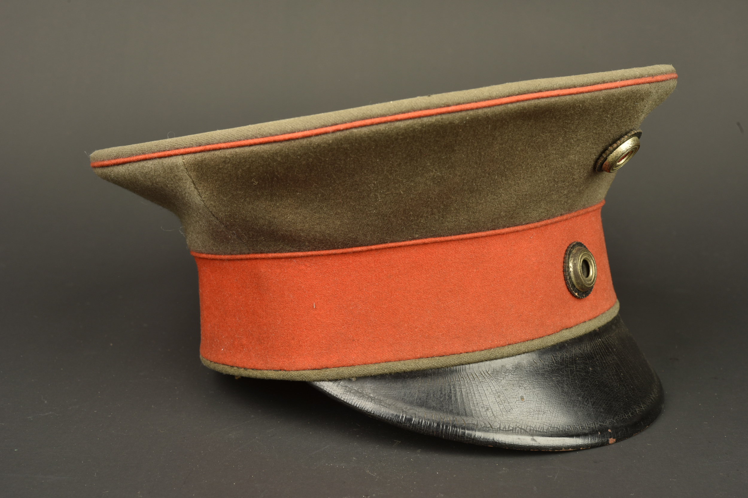 Schirmmutze feldgrau M1910 d'officier prussien. Model 1910 feldgrau visor cap of a Prussian officer — photo 9