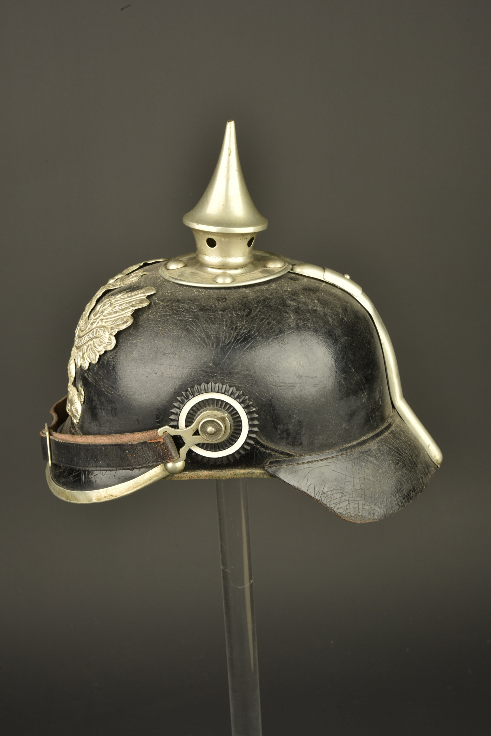 Casque à pointe troupe de Télégraphiste puis Pionnier. Enlisted pickelhaube of a Telegraphist later converted for Pioneer troops — photo 12