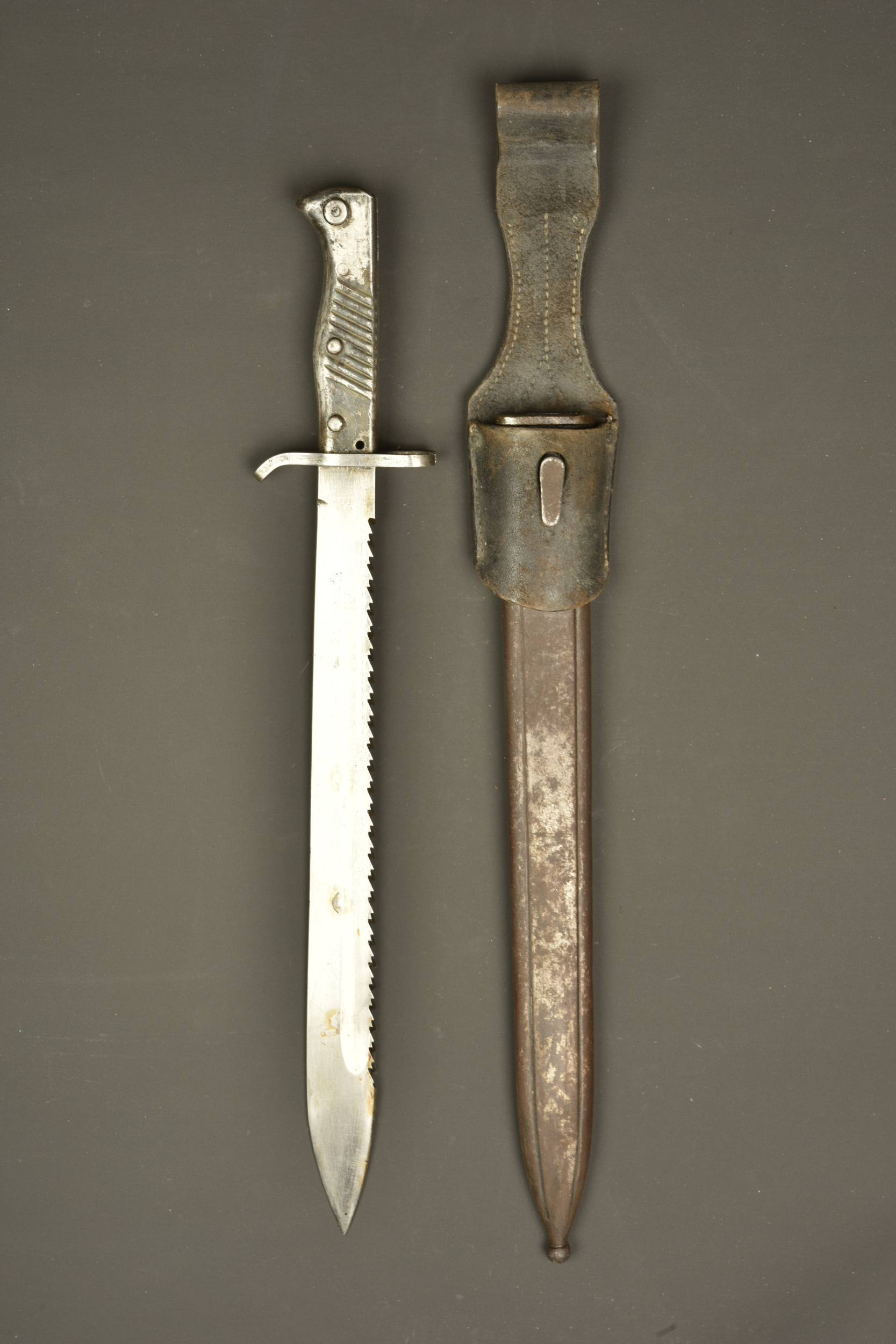Baïonnette allemande ersatz à dents de scie. German ersatz sawback bayonet — photo 1