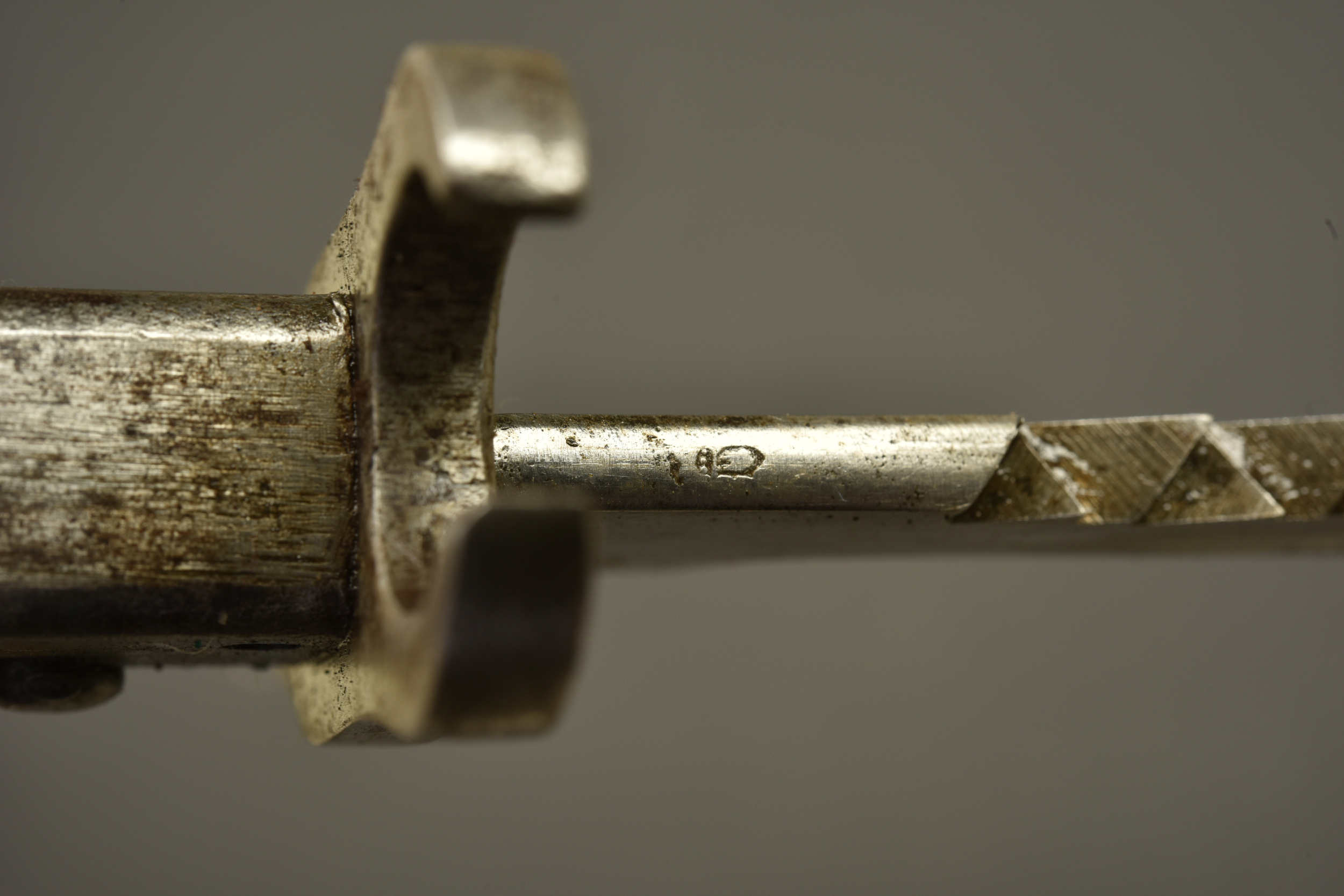 Baïonnette allemande ersatz à dents de scie. German ersatz sawback bayonet — photo 2