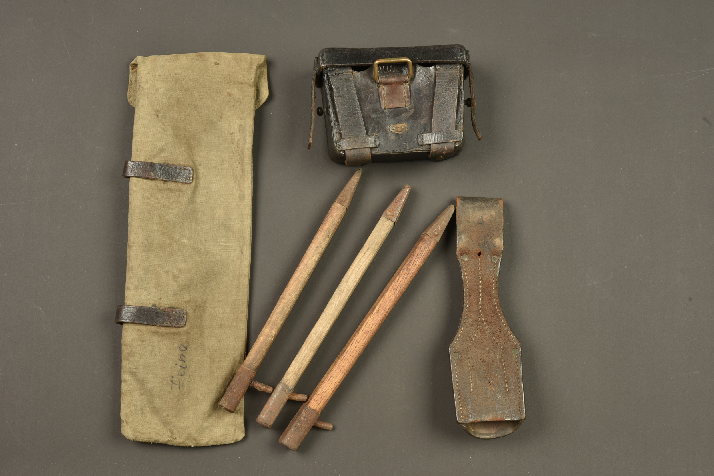 Lot d'équipements allemands. Lot of German equipment — photo 8