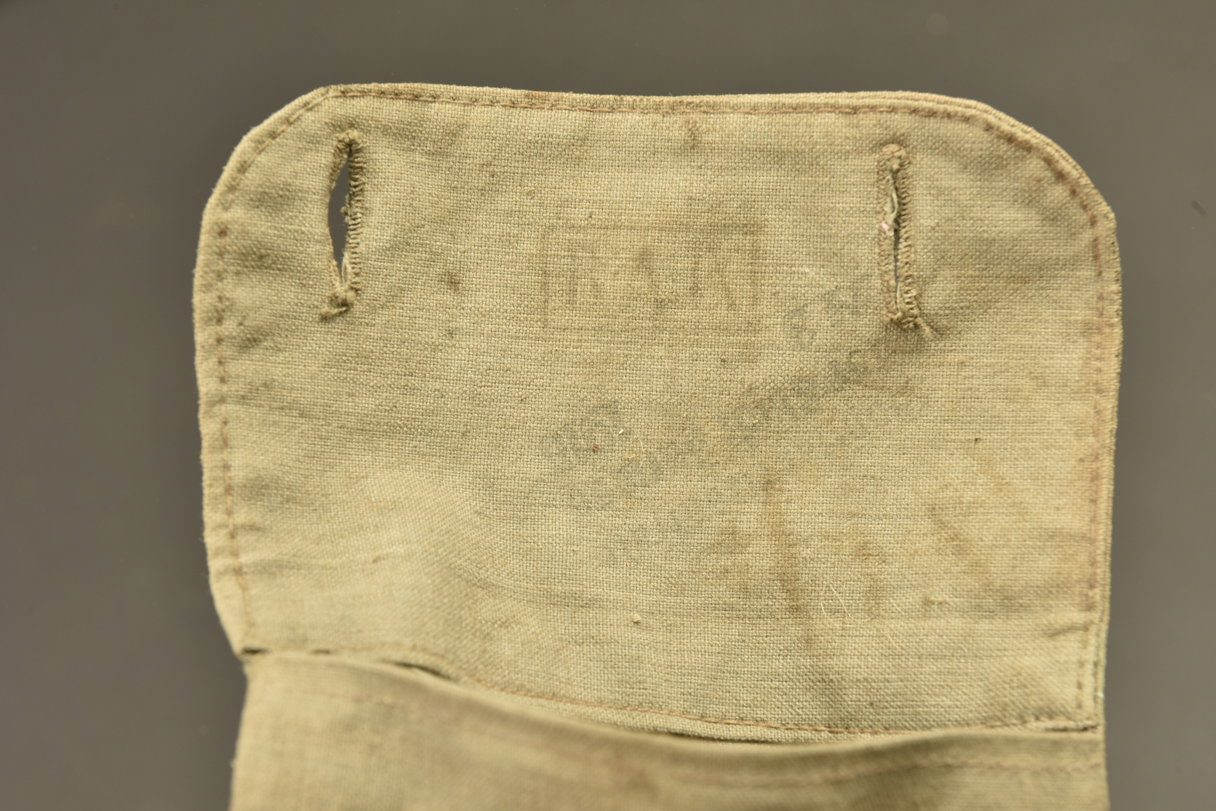Tornister allemand 1918 et étui de piquets de tente. German 1918 Tornister backpack and tent peg carrier — photo 4