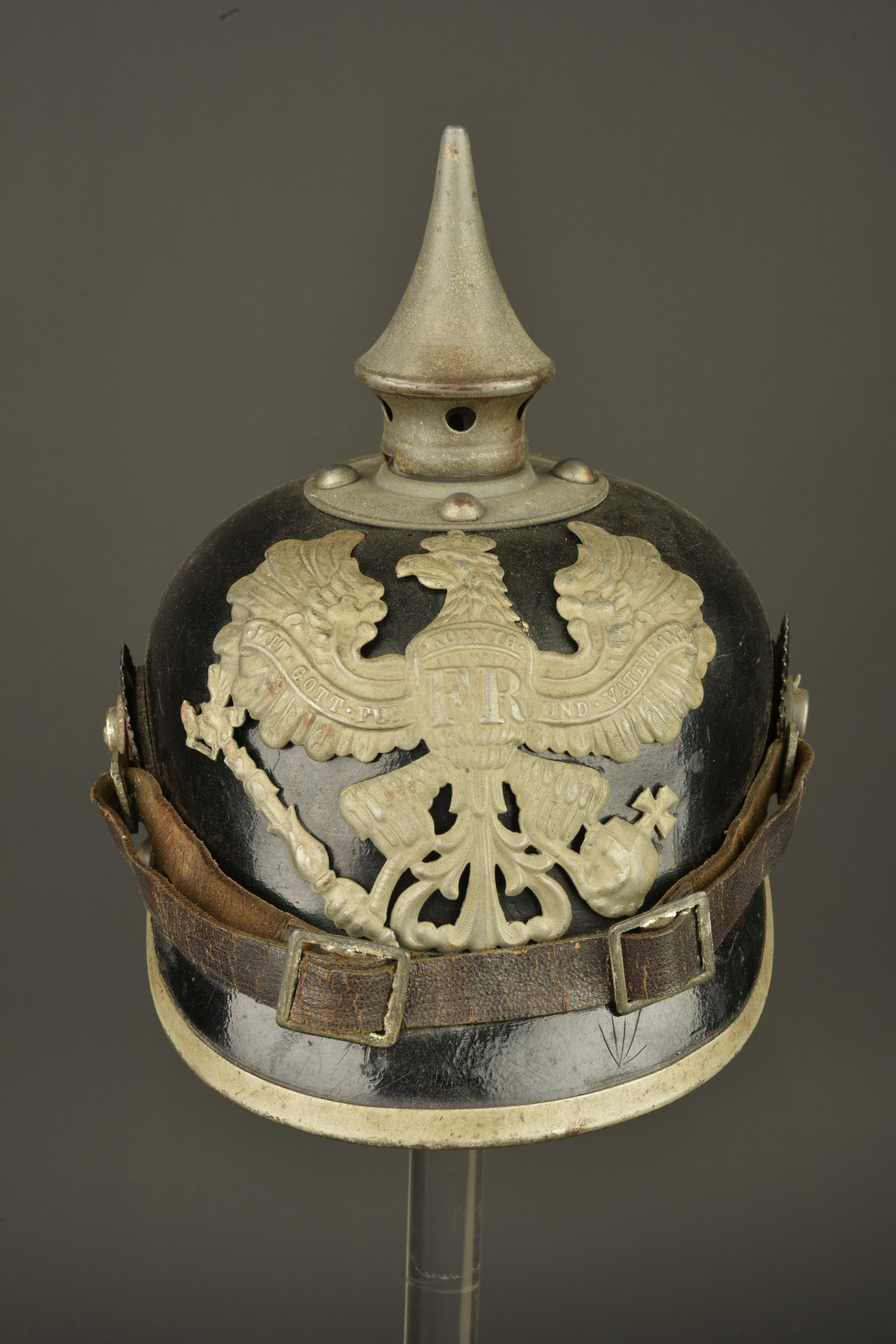 Casque à pointe M1915 Prussien. Prussian Model 1915 pickelhaube — photo 1