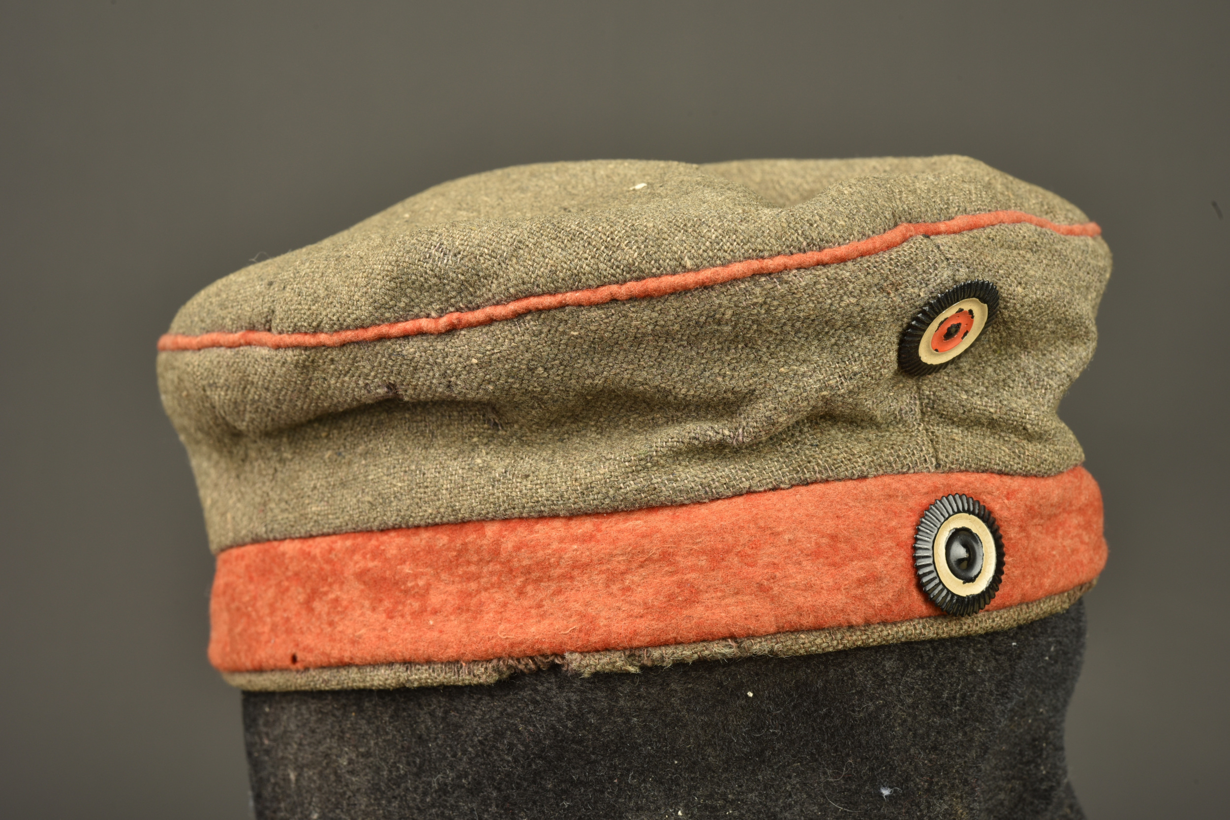 Mutze M1907 feldgrau d'infanterie prussienne. Model 1907 feldgrau visor cap of Prussian infantry — photo 7