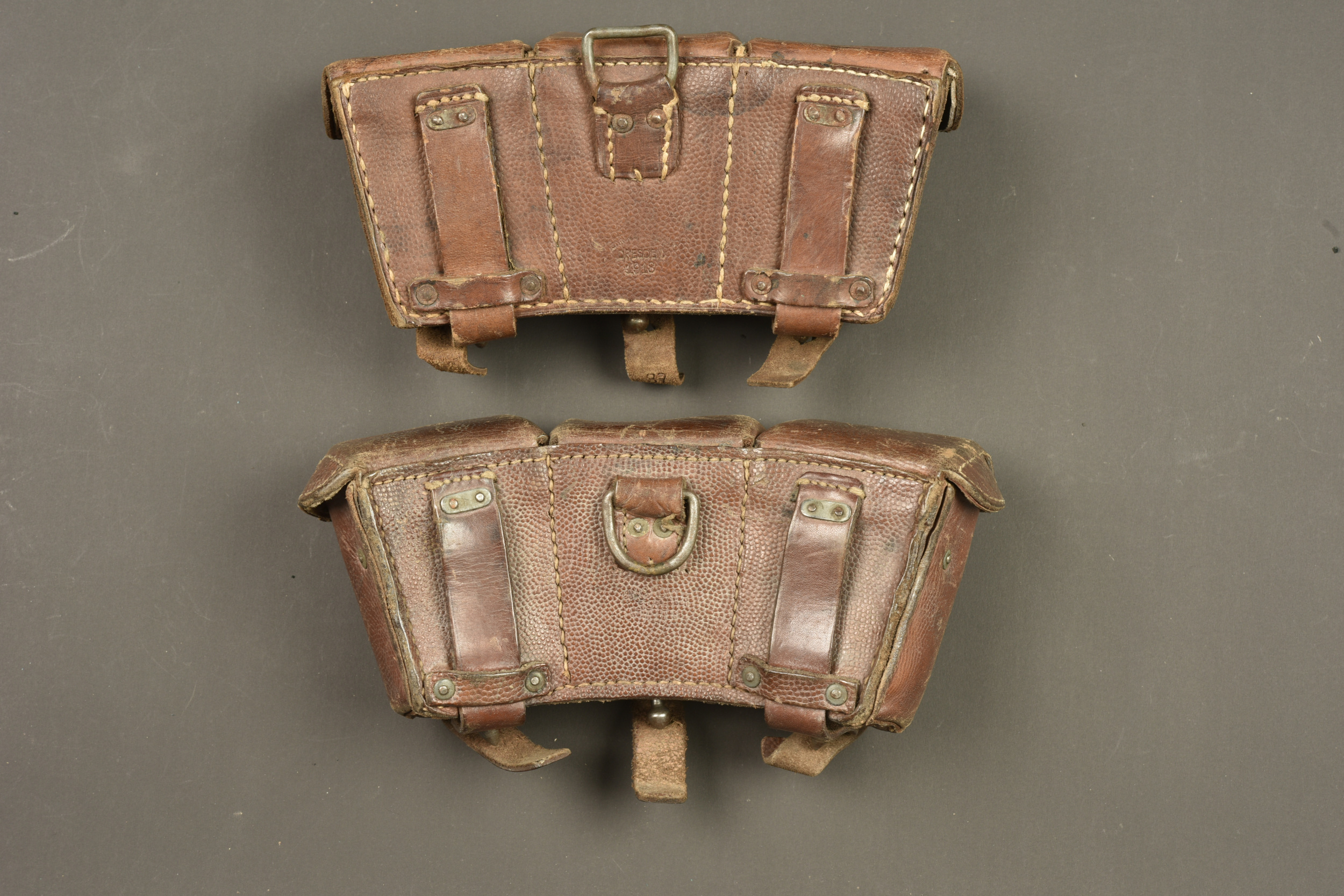 Lot de 2 cartouchières allemandes M1909. Lot of two German Model 1909 ammunition pouches — photo 7