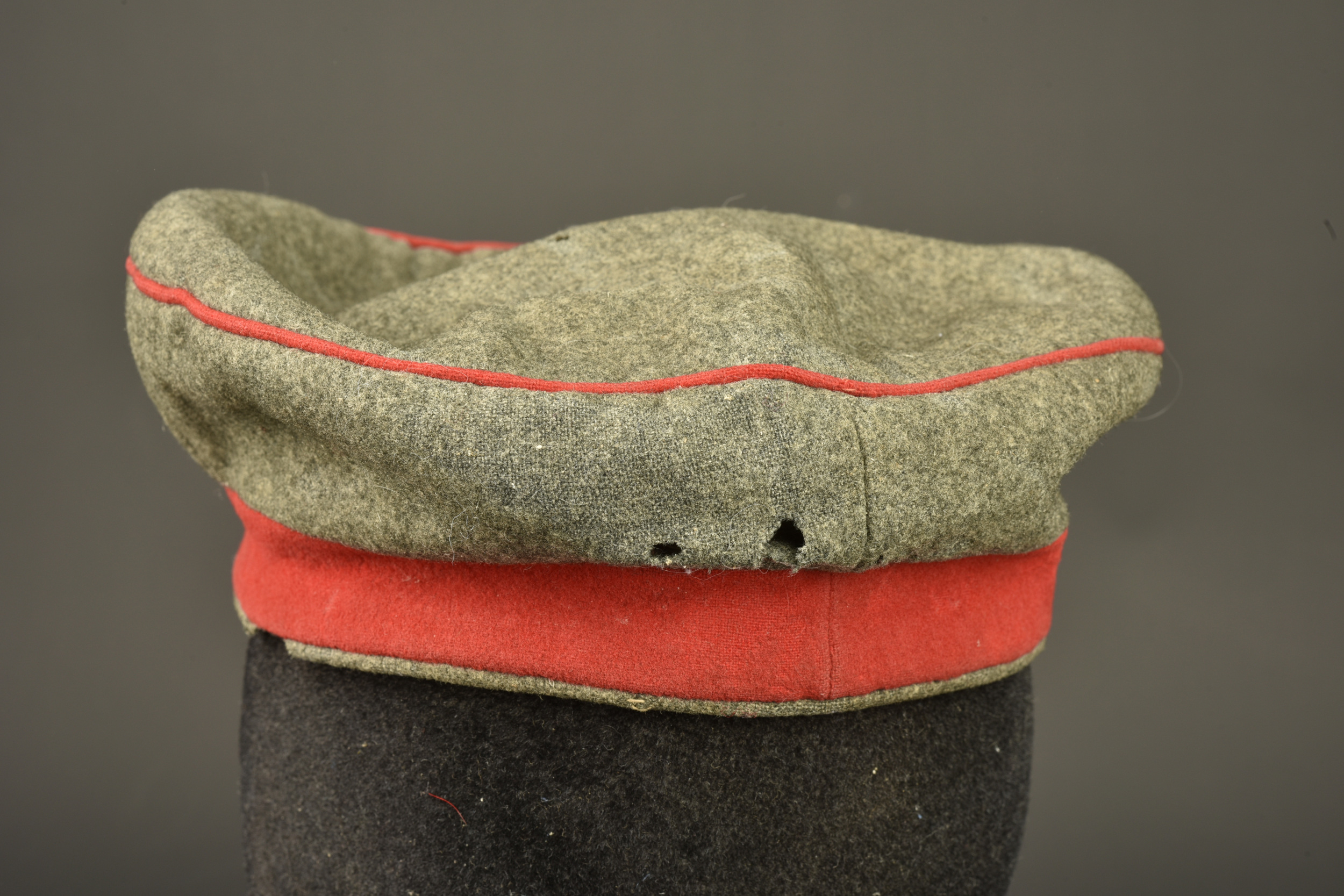 Mutze M1907 feldgrau d'infanterie prussienne. Model 1907 feldgrau visor cap of Prussian infantry — photo 7