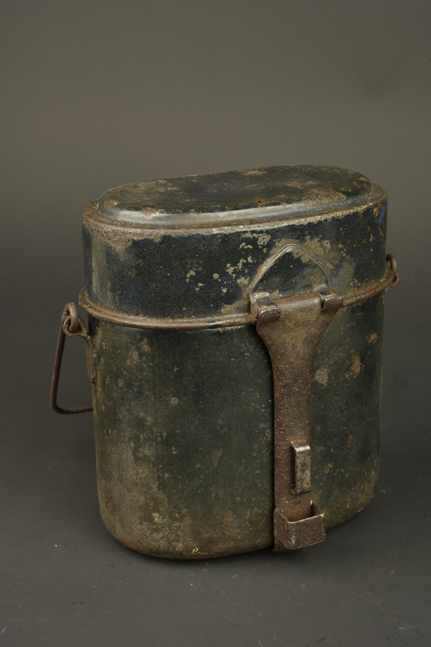 Gamelle, quart et couverts allemands. German mess tin, drinking cup and cutlery set — photo 3