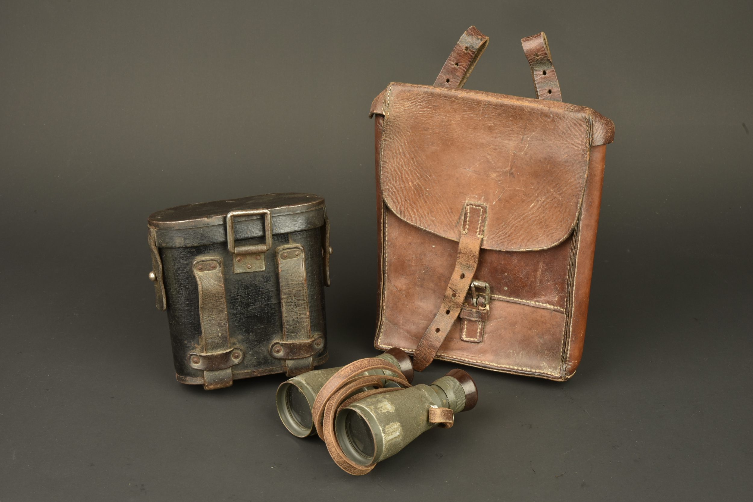 Jumelles et porte carte allemands. German binoculars and map case — photo 1