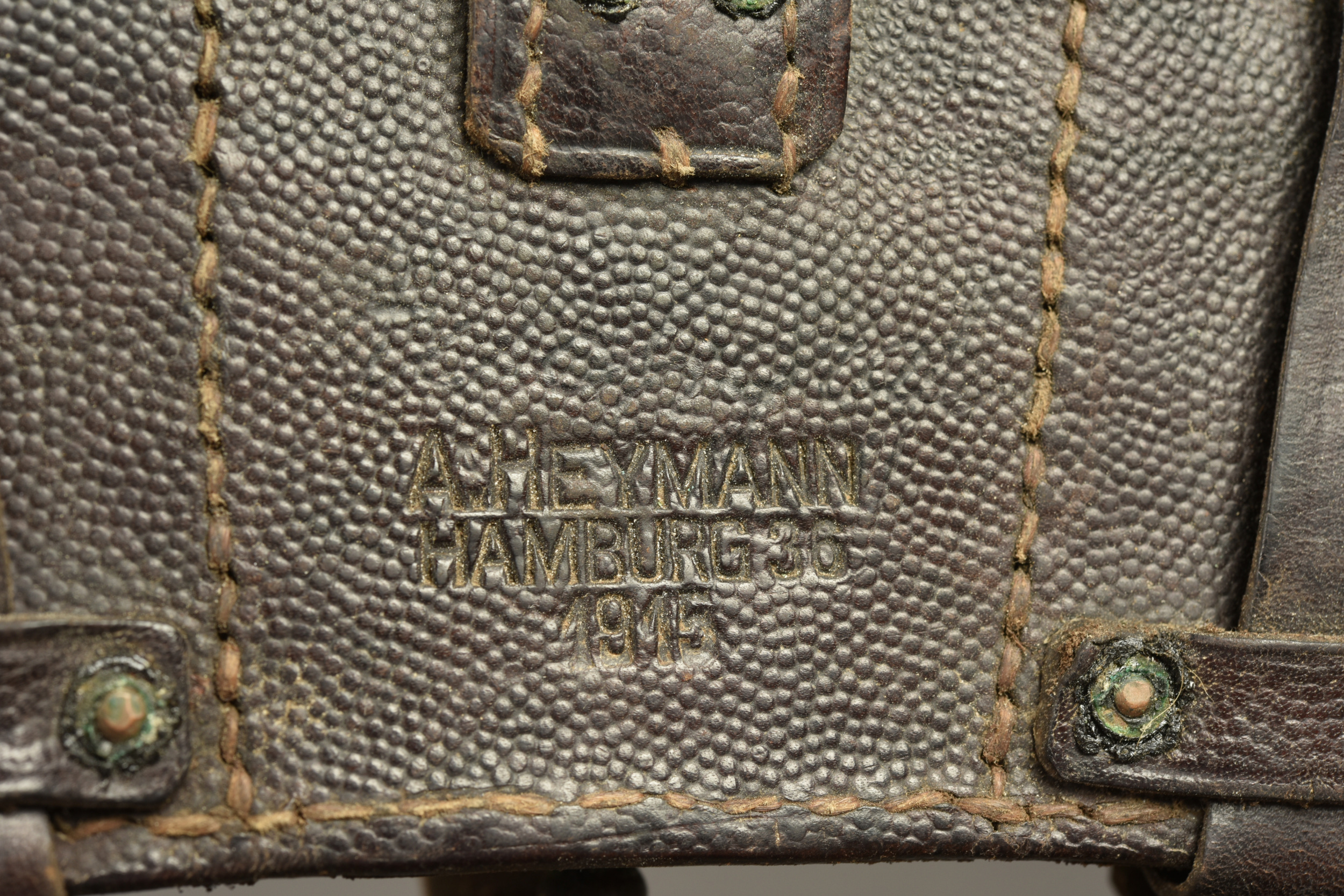 Lot de 2 cartouchières allemandes M1909. Lot of two German Model 1909 ammunition pouches — photo 2