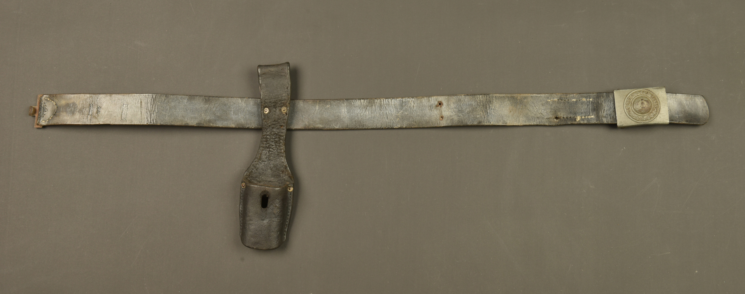 Ceinturon Württemberg M1915 avec boucle Prusse et porte baïonnette. Württemberg Model 1915 belt with Prussian buckle and bayonet frog — photo 1