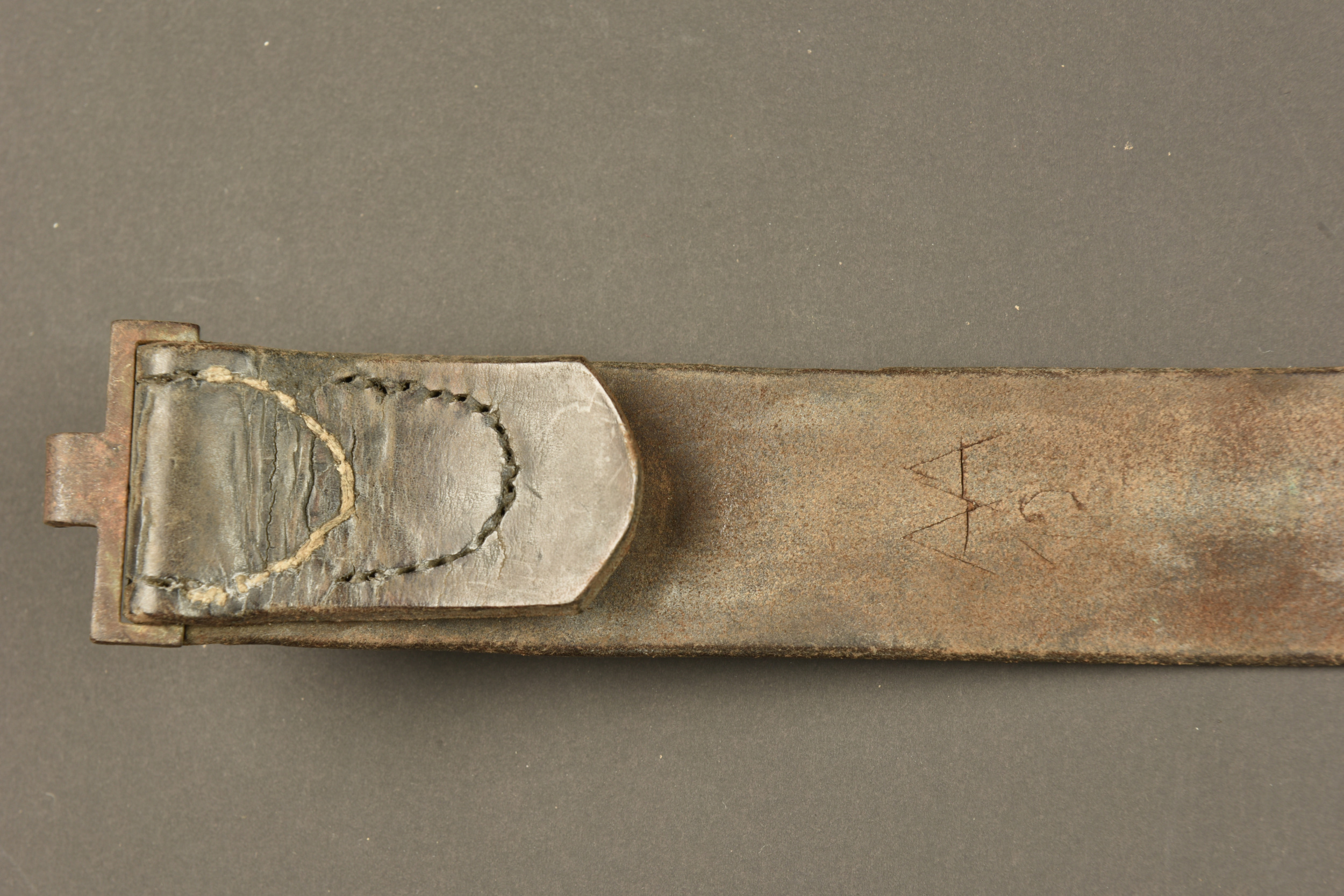 Ceinturon Württemberg M1915 avec boucle Prusse et porte baïonnette. Württemberg Model 1915 belt with Prussian buckle and bayonet frog — photo 3