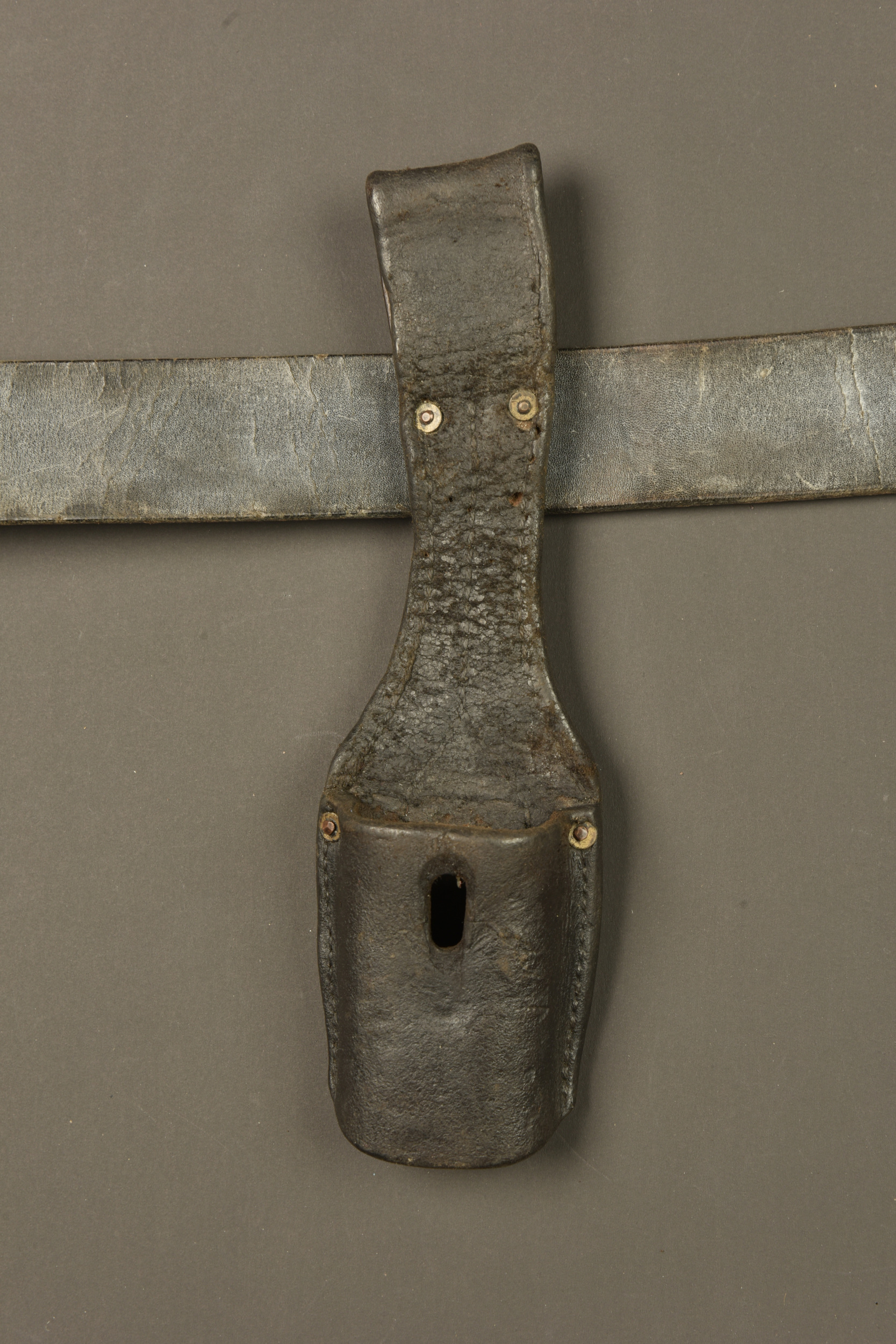 Ceinturon Württemberg M1915 avec boucle Prusse et porte baïonnette. Württemberg Model 1915 belt with Prussian buckle and bayonet frog — photo 7