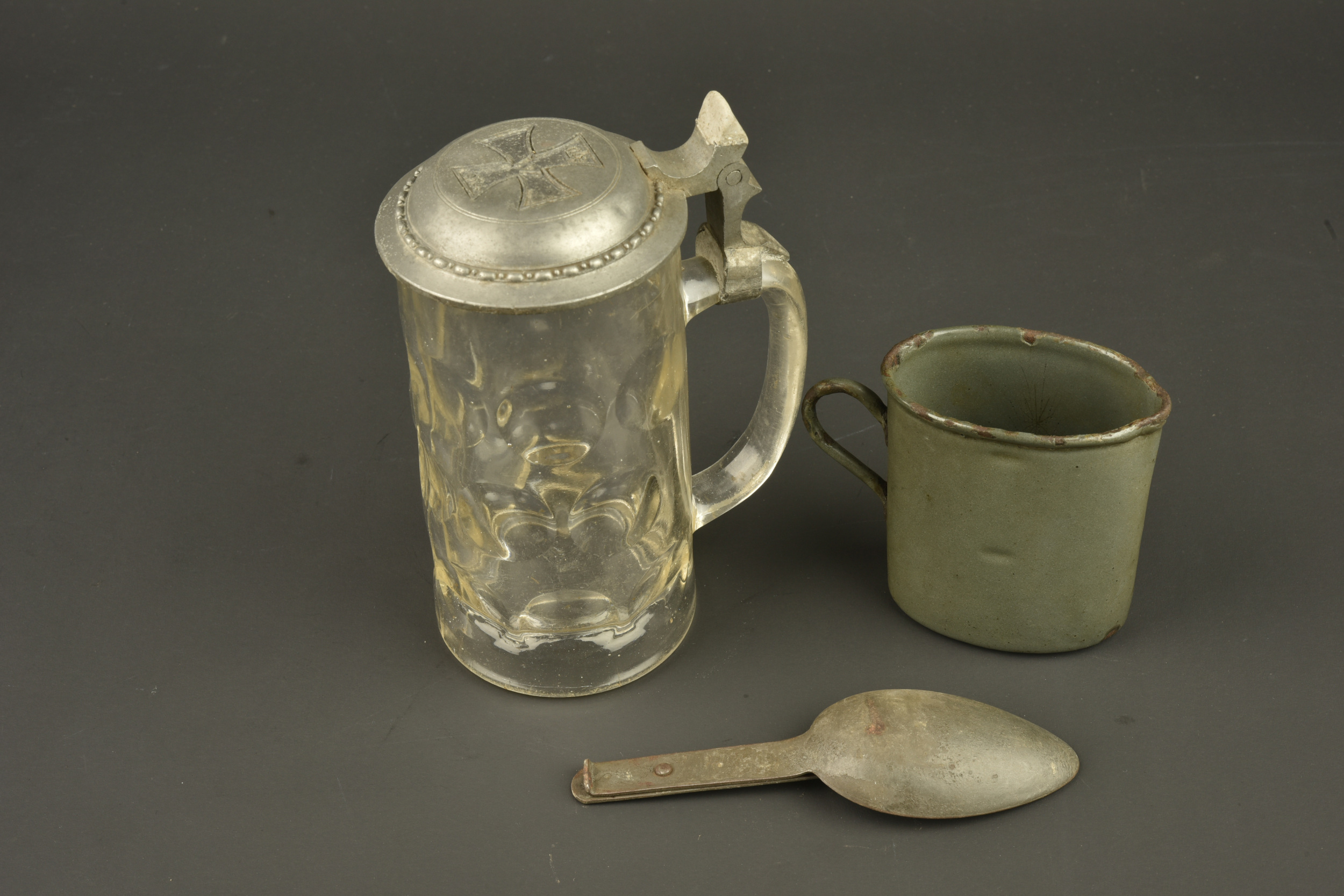 Lot allemand chope, quart et couverts. German lot including stein, drinking cup and cutlery — photo 8