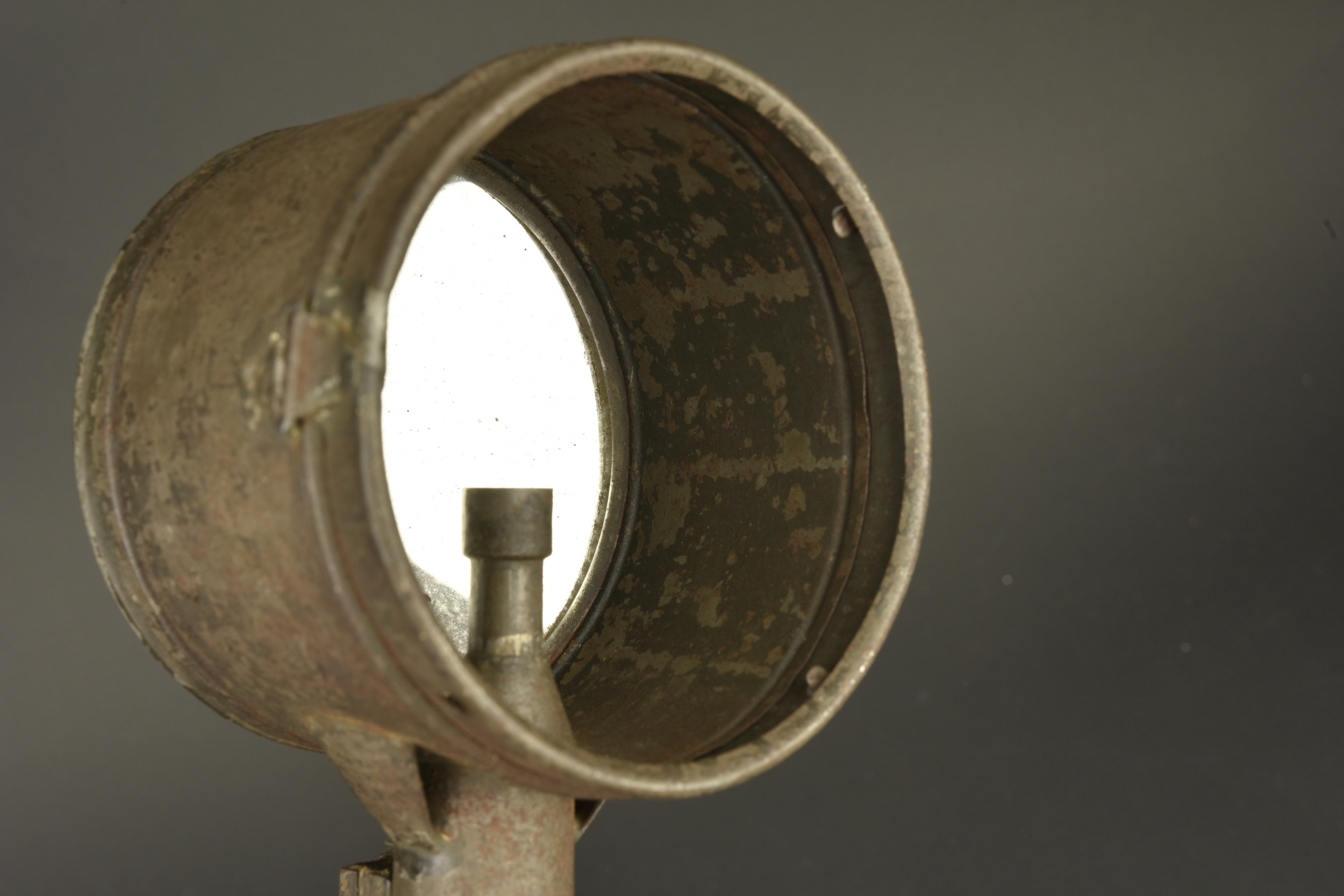 Lot de 2 lampes allemandes feldgrau. Lot of two feldgrau German flashlights — photo 5