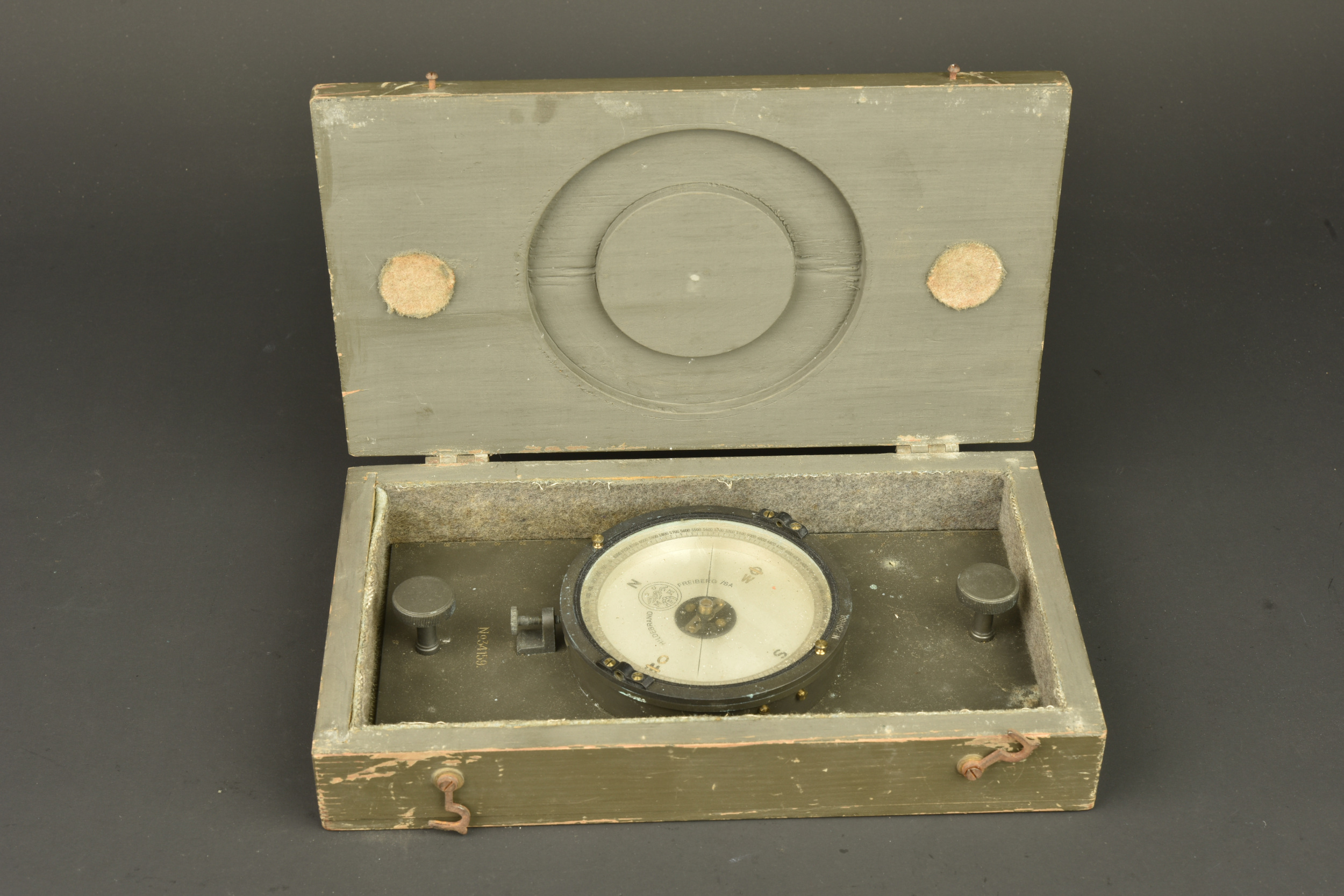 Boussole de Pionnier et Sapeur Mineur allemand. German Pioneer and Combat Engineer compass. — photo 1