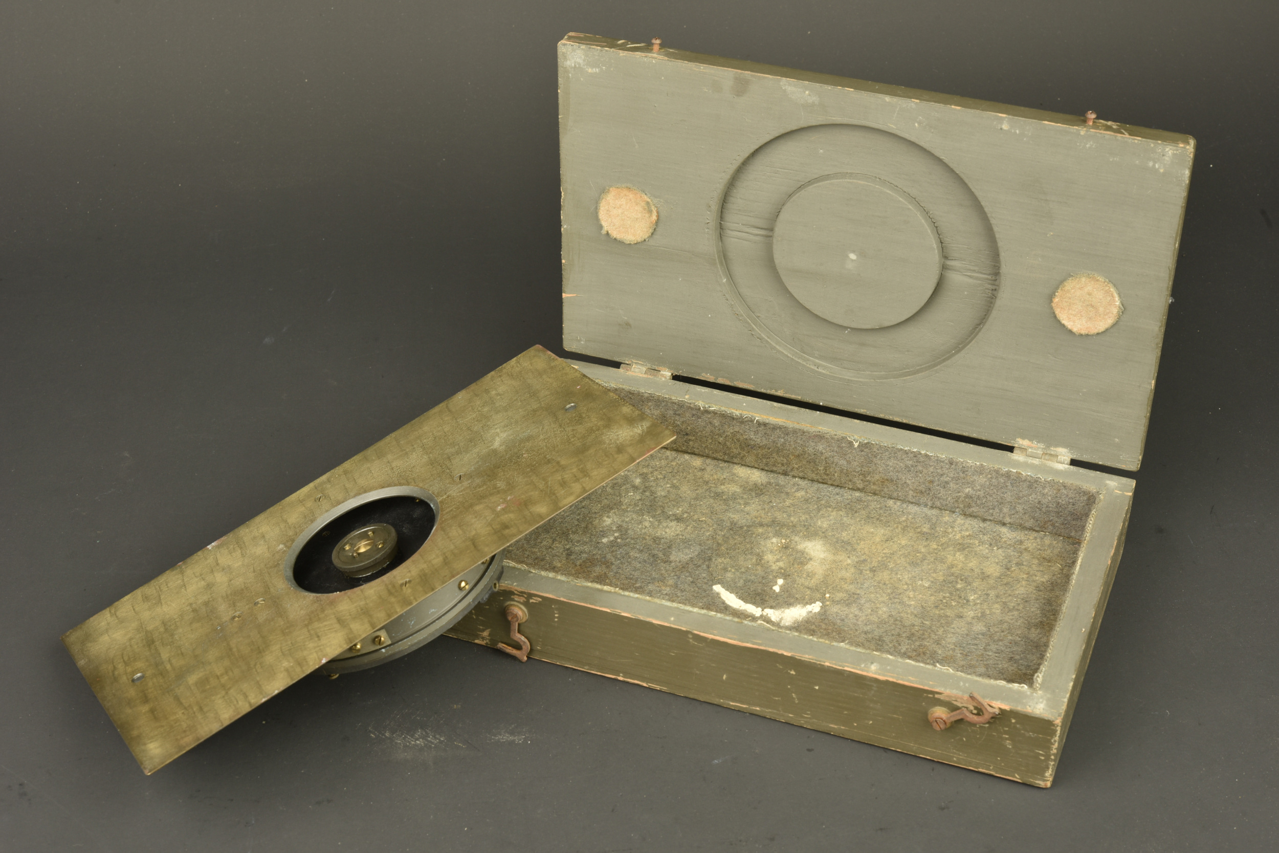 Boussole de Pionnier et Sapeur Mineur allemand. German Pioneer and Combat Engineer compass. — photo 3