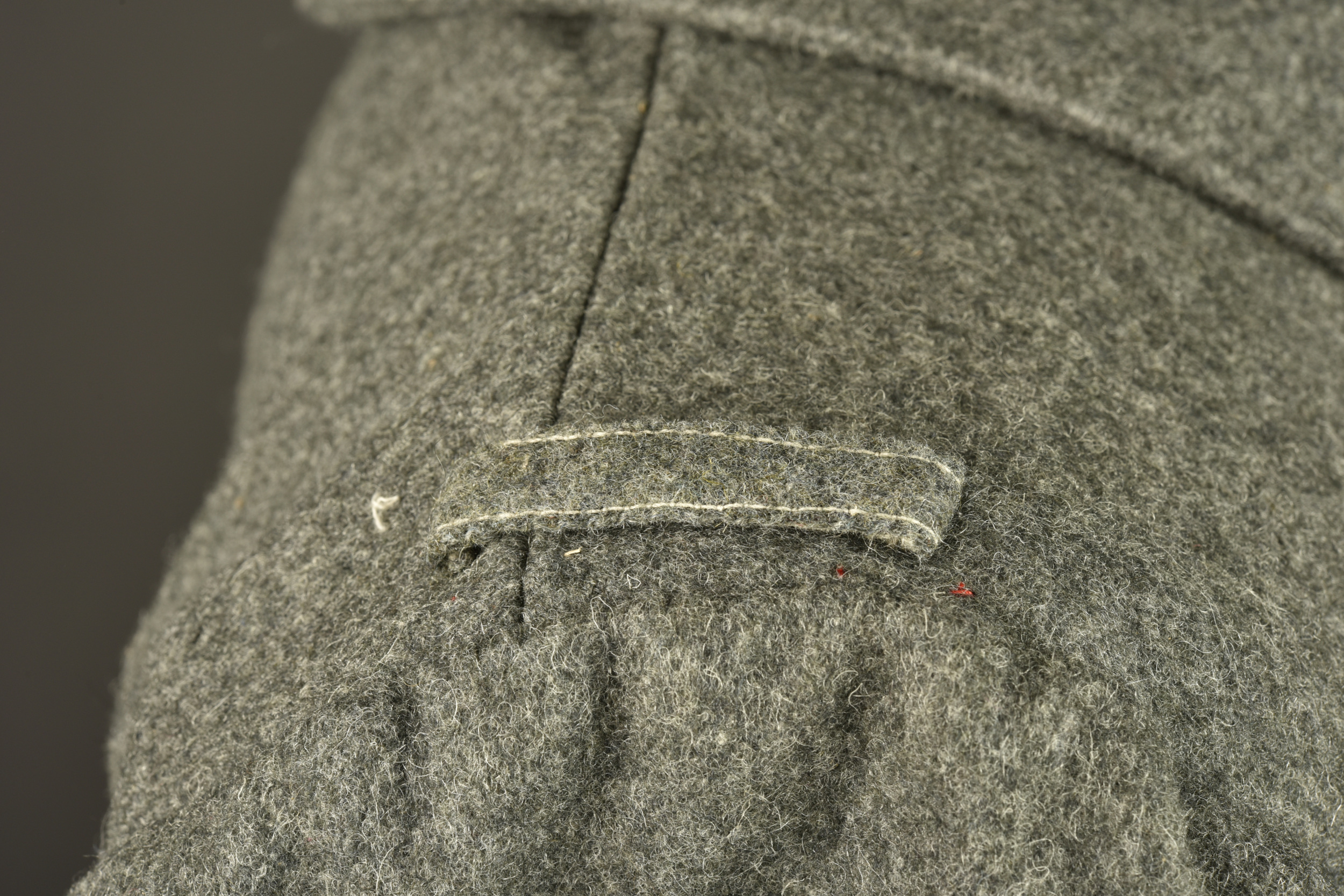 Capote allemande feldgrau M1915 d'un artilleur bavarois. German feldgrau Model 1915 greatcoat of a Bavarian artilleryman. — photo 7